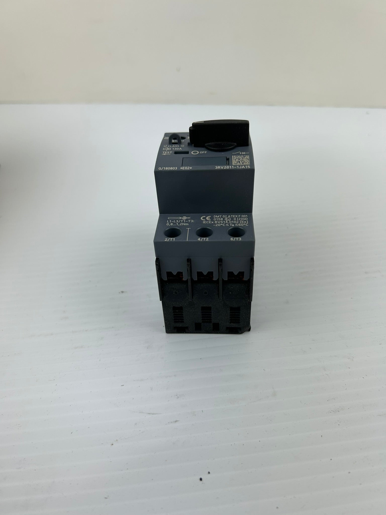 Siemens 3RV2011-1JA15 SIRIUS Manual Motor Starter Protector Circuit Breaker