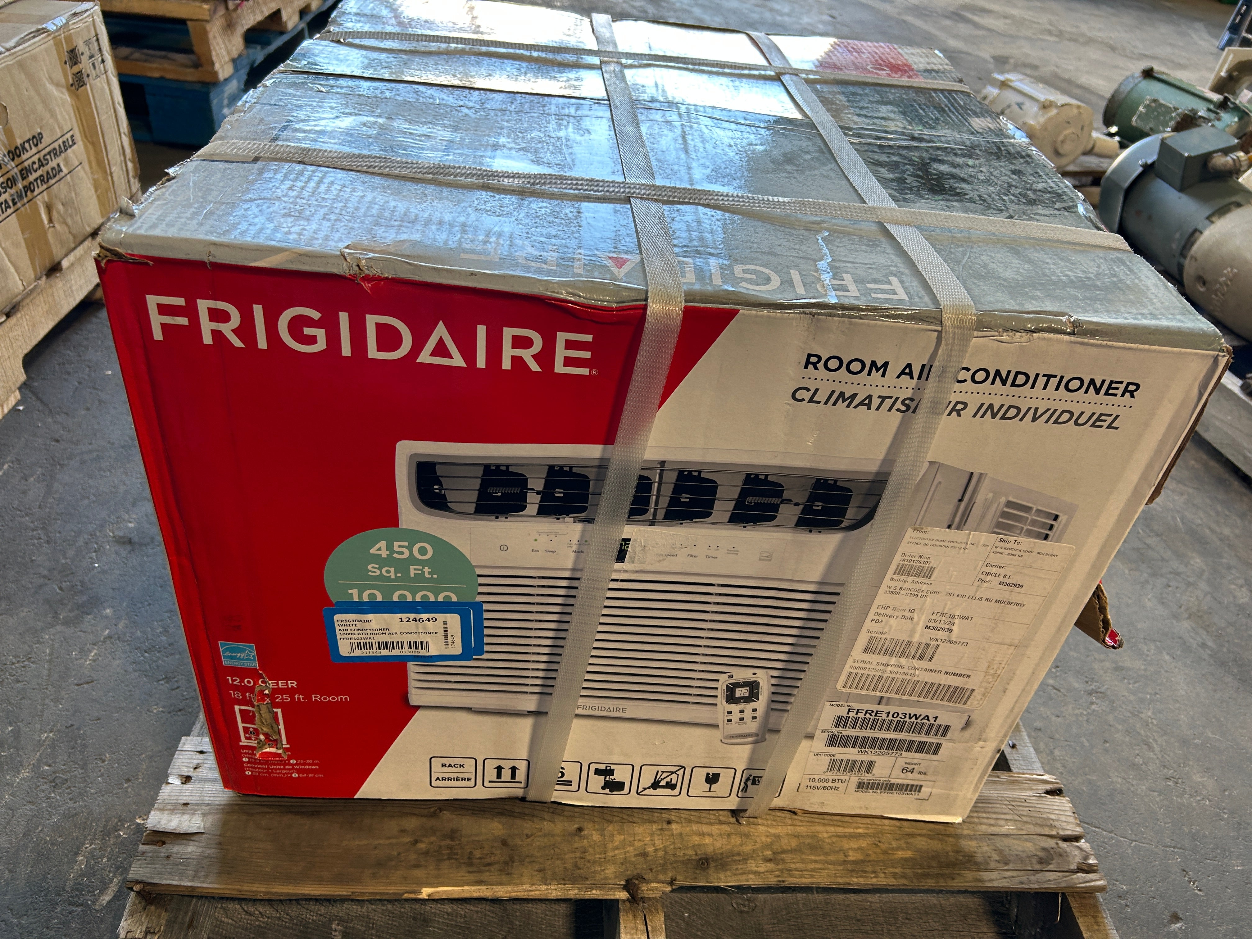 Frigidaire Window Room Air Conditioner 450 Sq.Ft. 10000BTU 115V White FFRE103WA1