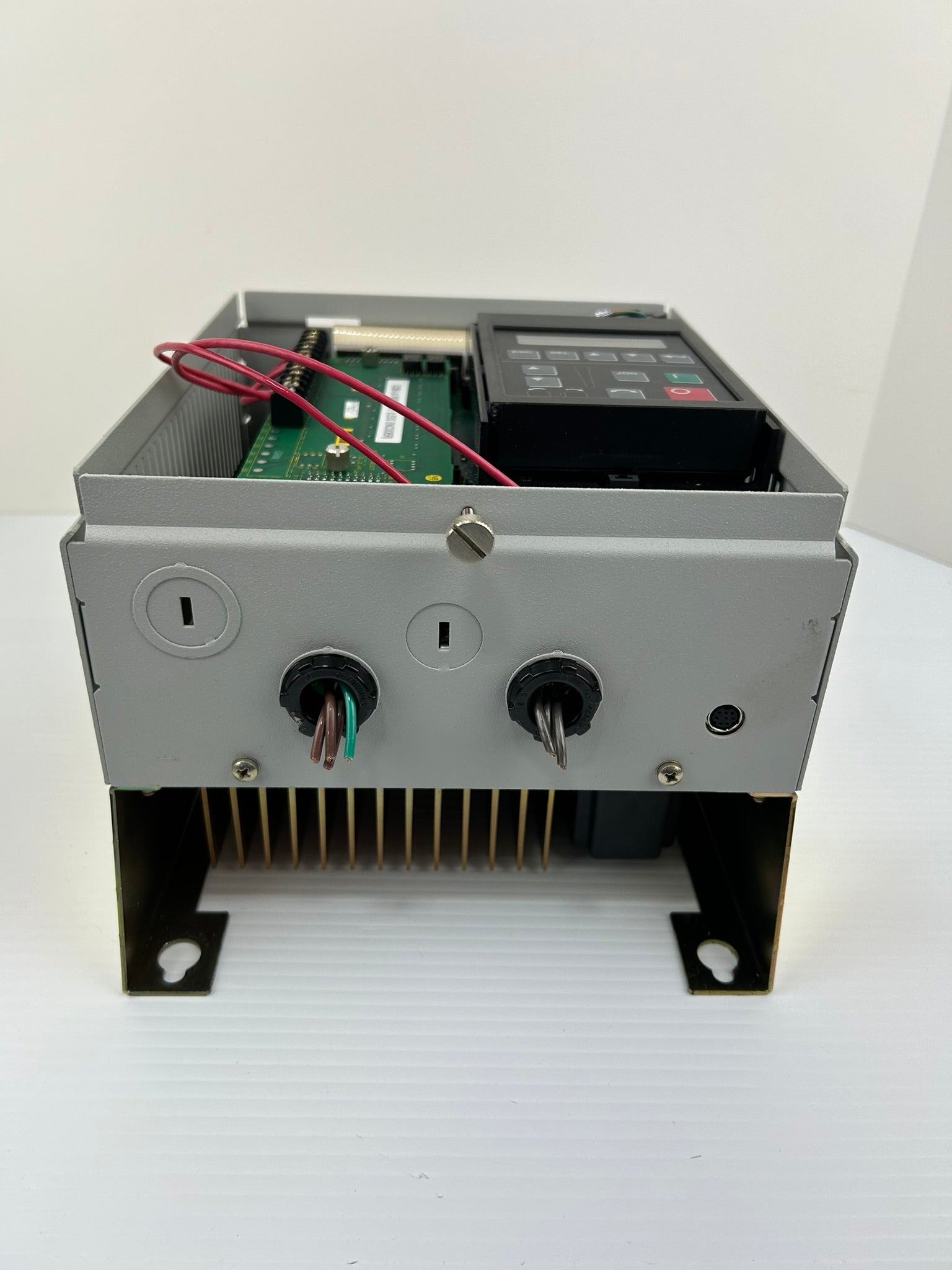 Allen Bradley 1336S-BRF20-AA-EN4-HA2-L4 AC Drive Series D