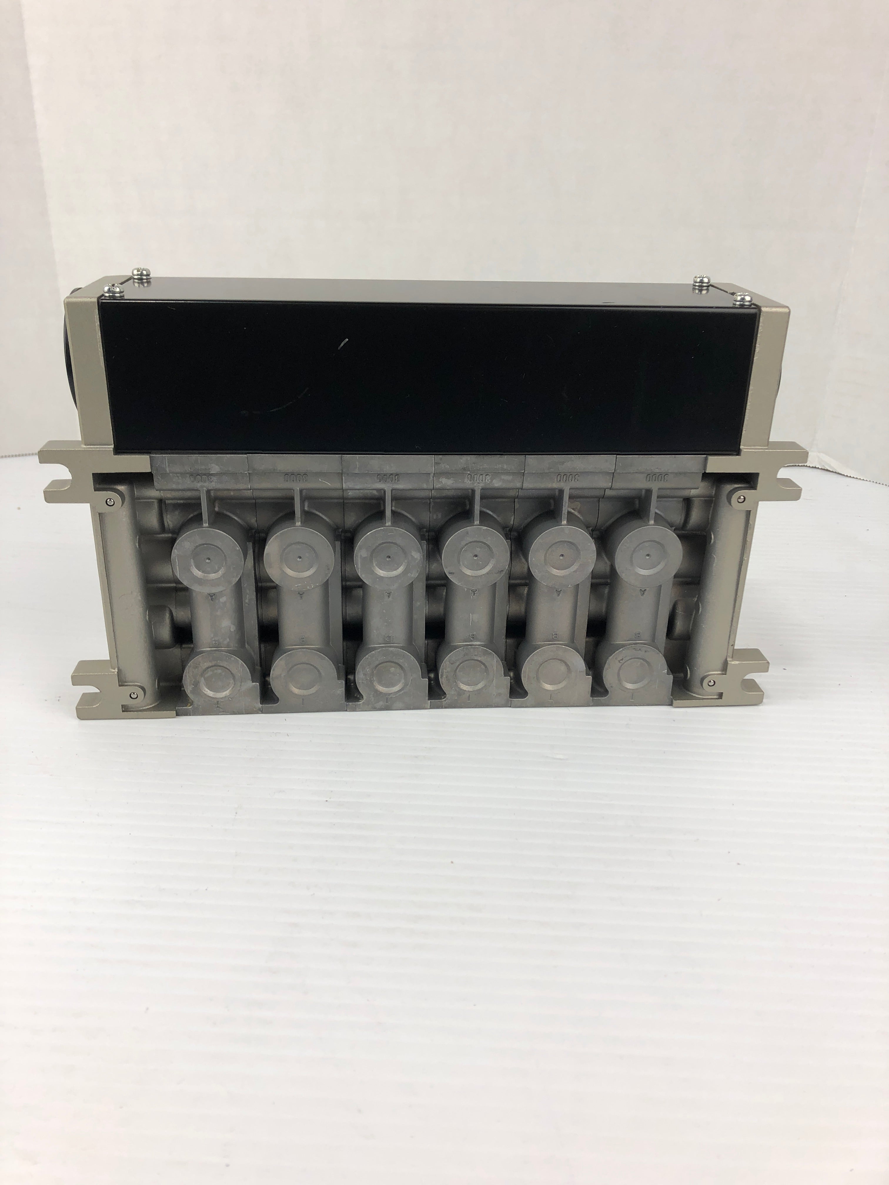 SMC NVV5FS3-01T-061-02T Pneumatic Valve Manifold