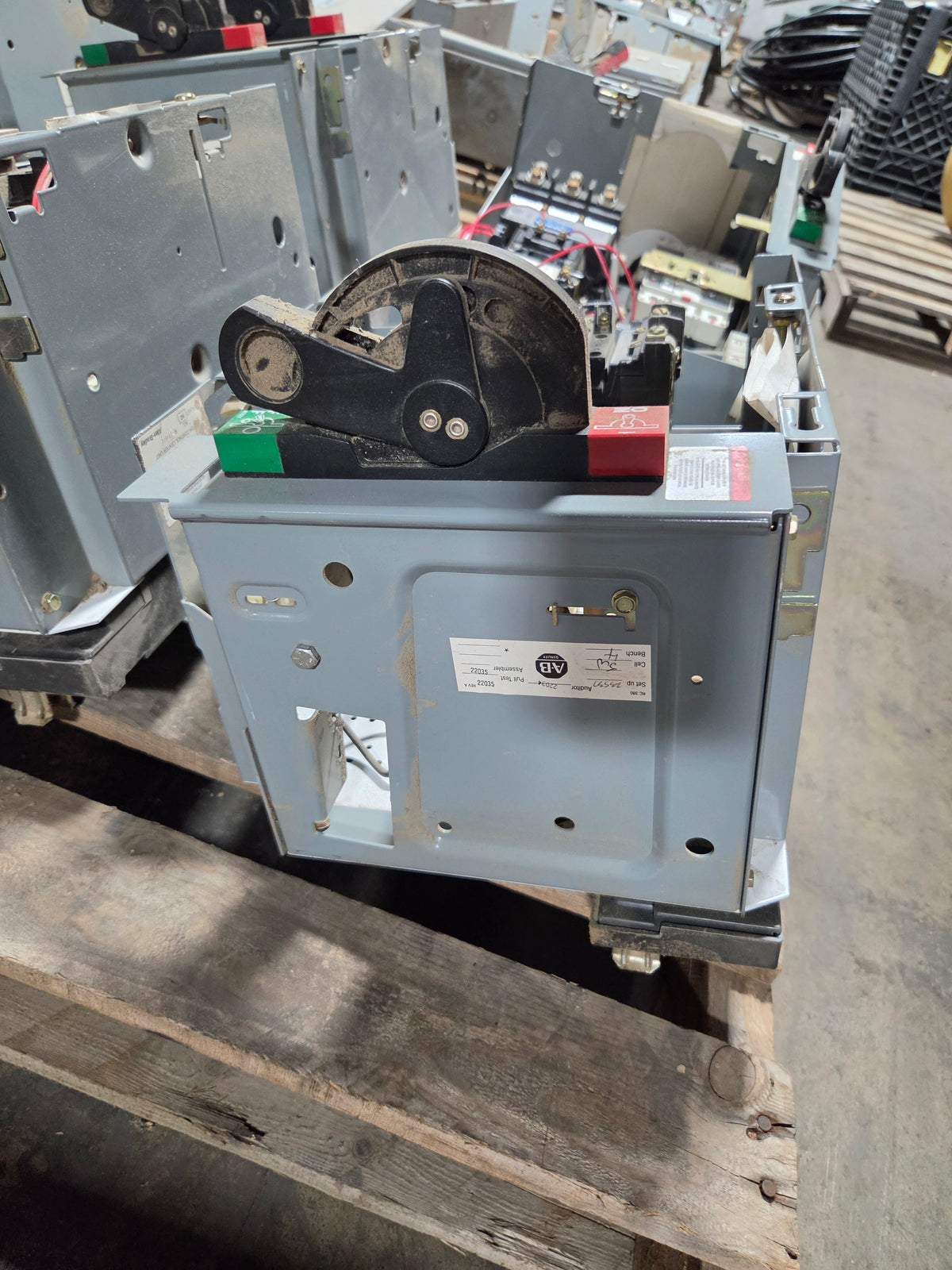 Allen-Bradley MCC Bucket 2113B Size 1 FVNR 15A Breaker 3HP 3PH 480V - No Door