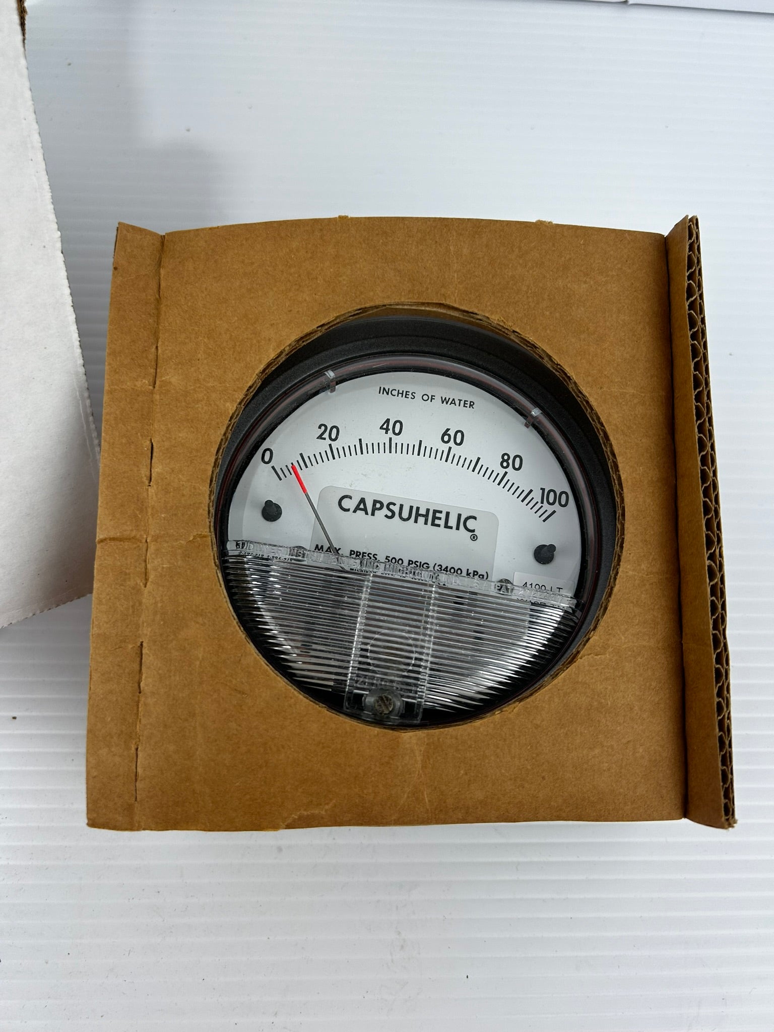 Dwyer 4100-LT Capsuhelic Pressure Gauge W10R 0-100" of Water