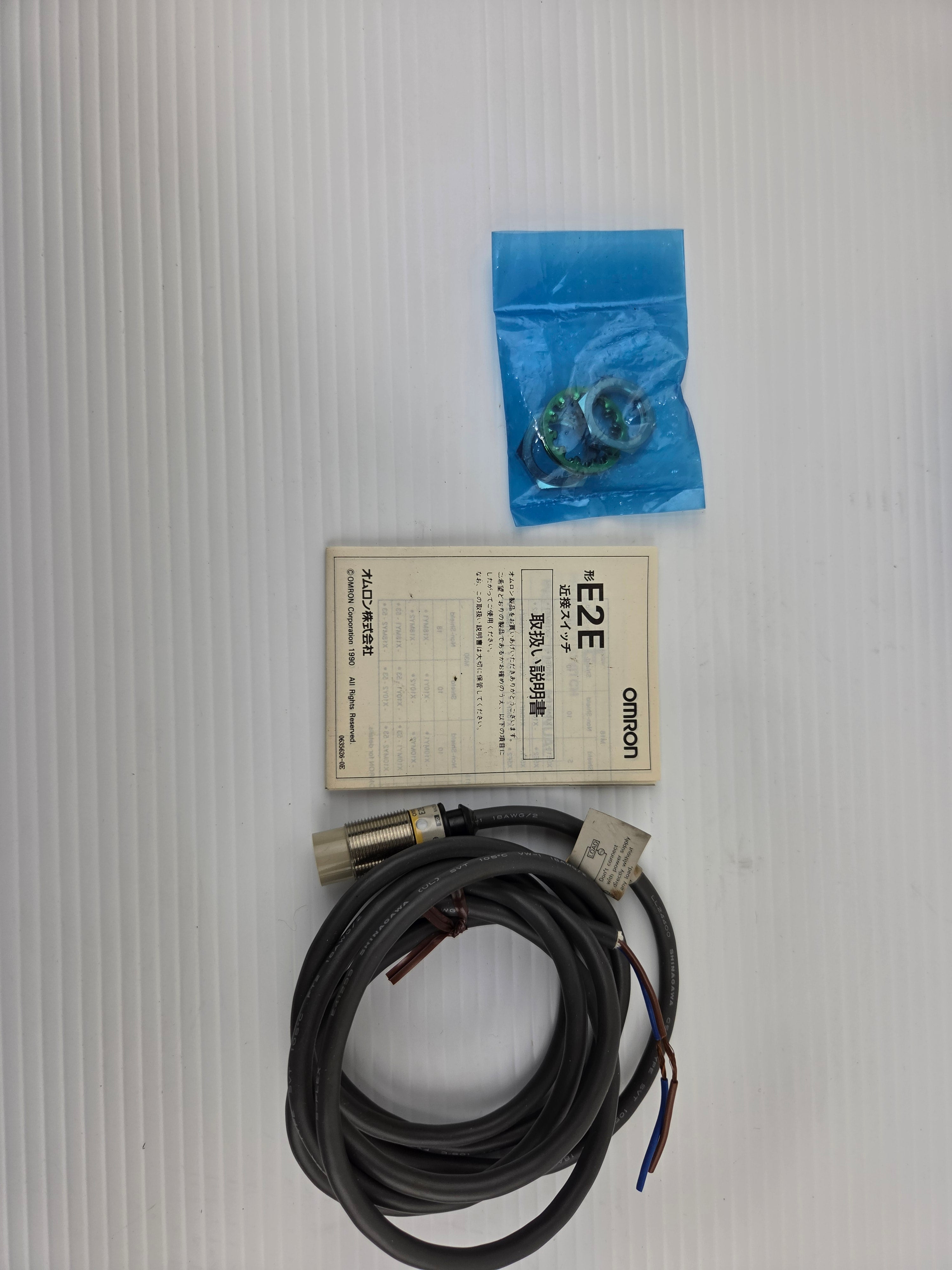 Omron E2E-X10MY1-US Inductive Proximity Sensor 10mm 20-264VAC M18