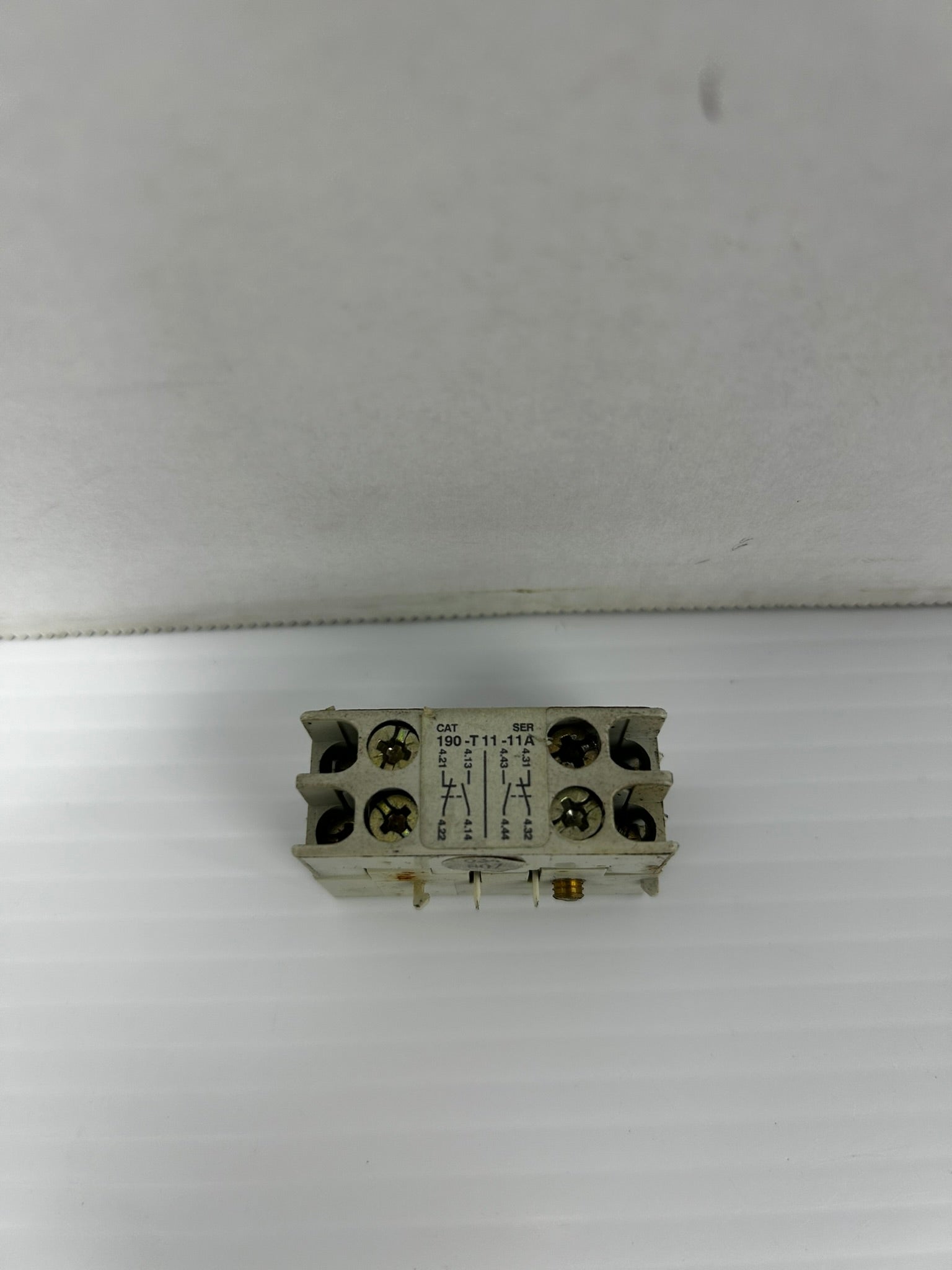 Allen-Bradley 190-T11-11A Trip Indicator Ser. A 500V 6A - Lot of 7