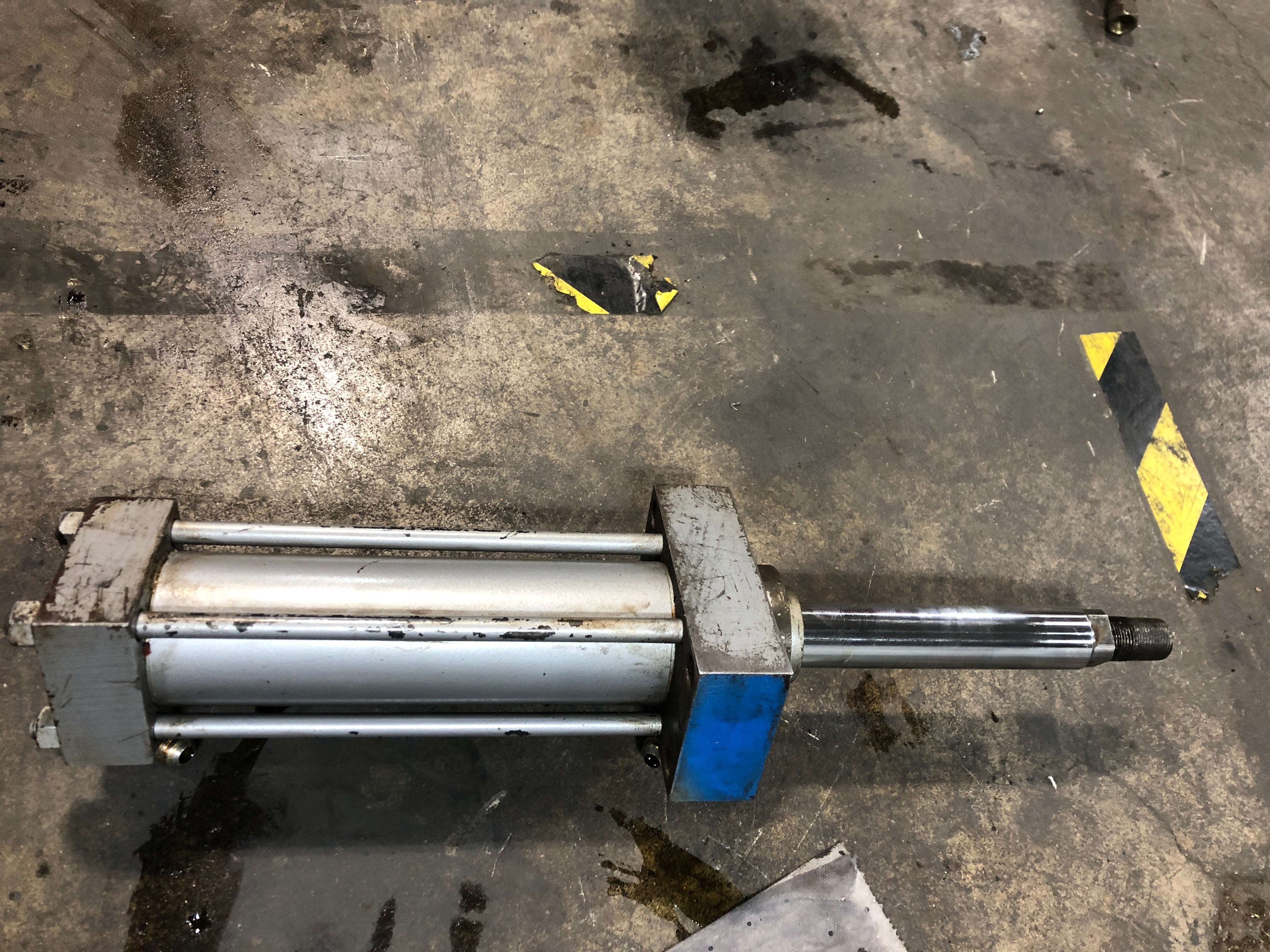Sheffer 3104566-1 Hydraulic Cylinder 2 1/2 HHFHFSAK