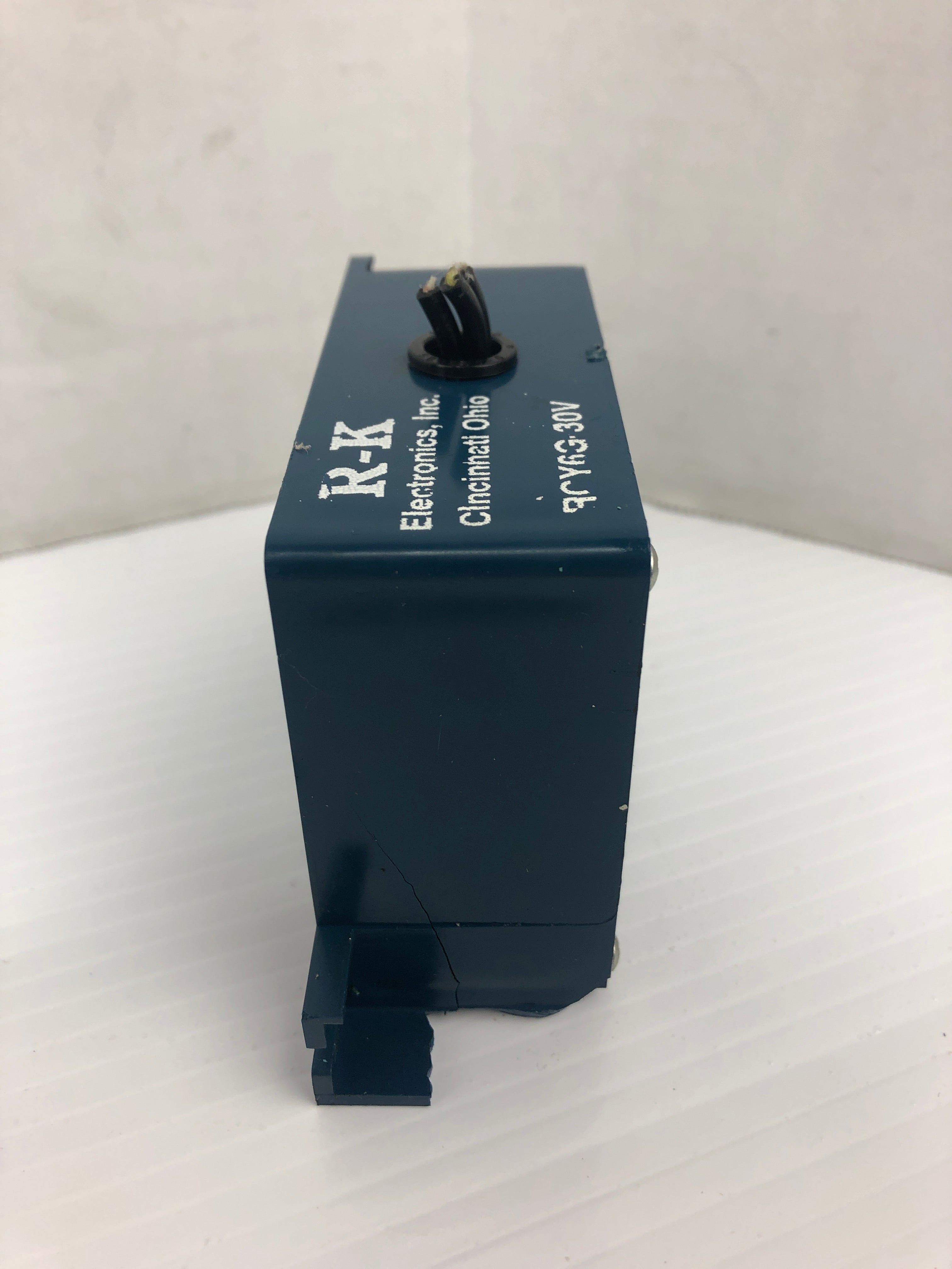 R-K Electronics RCY6G-30V R-C Network Suppressor 600VAC 100Ω 7Watt