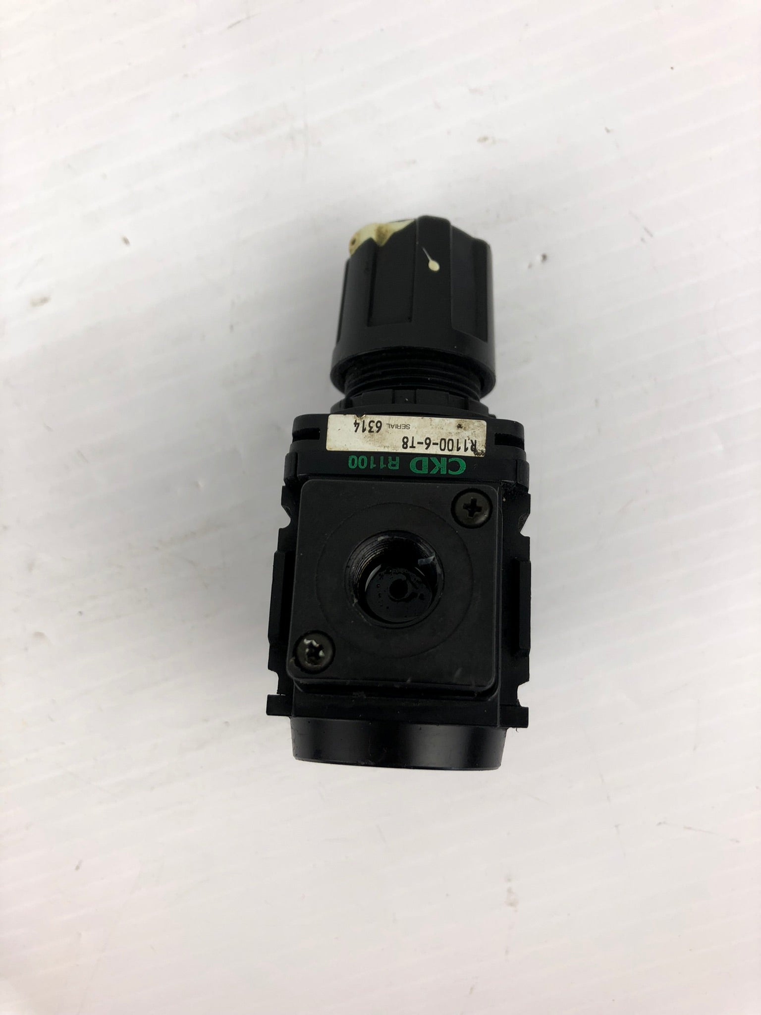 CKD R1100-6-T8 Pneumatic Regulator