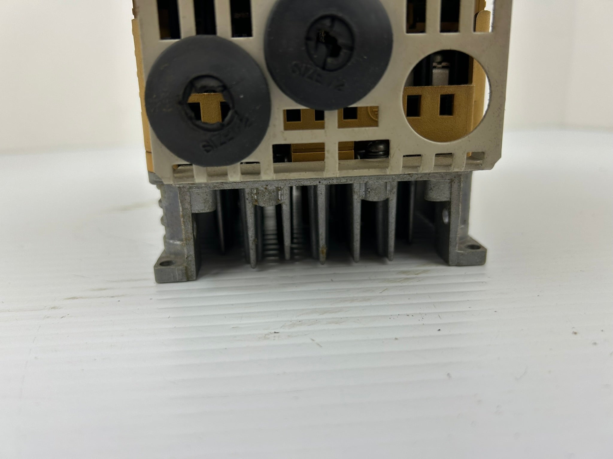 Yaskawa Electric CIMR-VU4A0002FAA AC Industrial Drive Rev A V1000