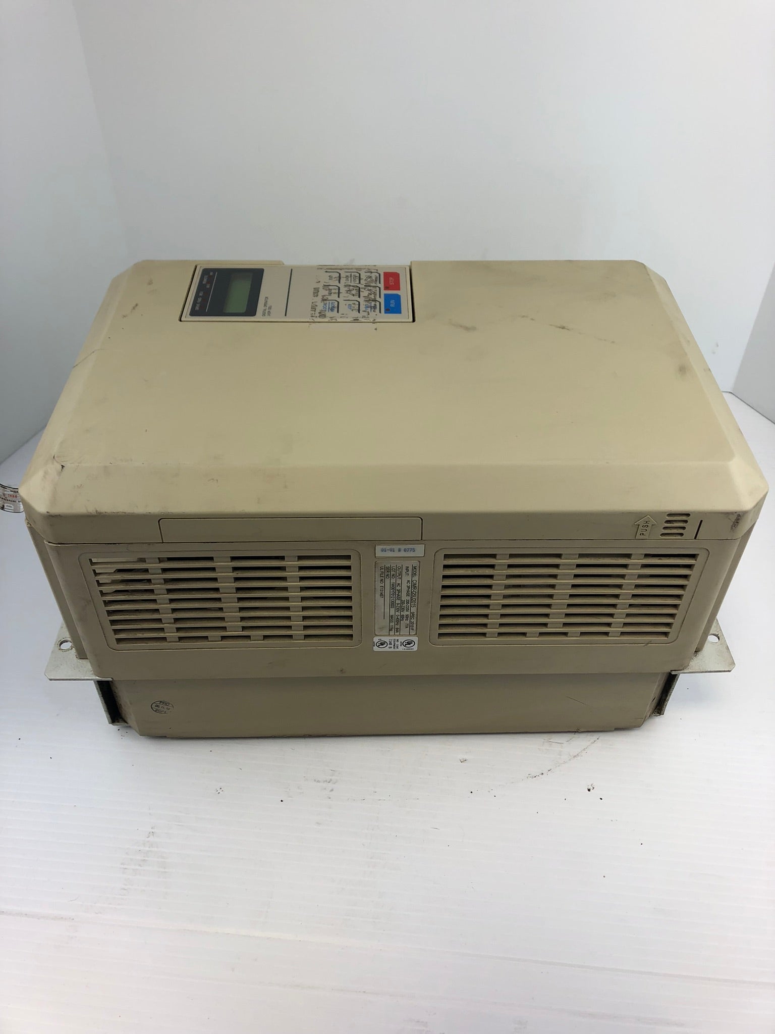 Yaskawa CIMR-G5U2015 Motor Speed Control Inverter AC Drive 3 Phase