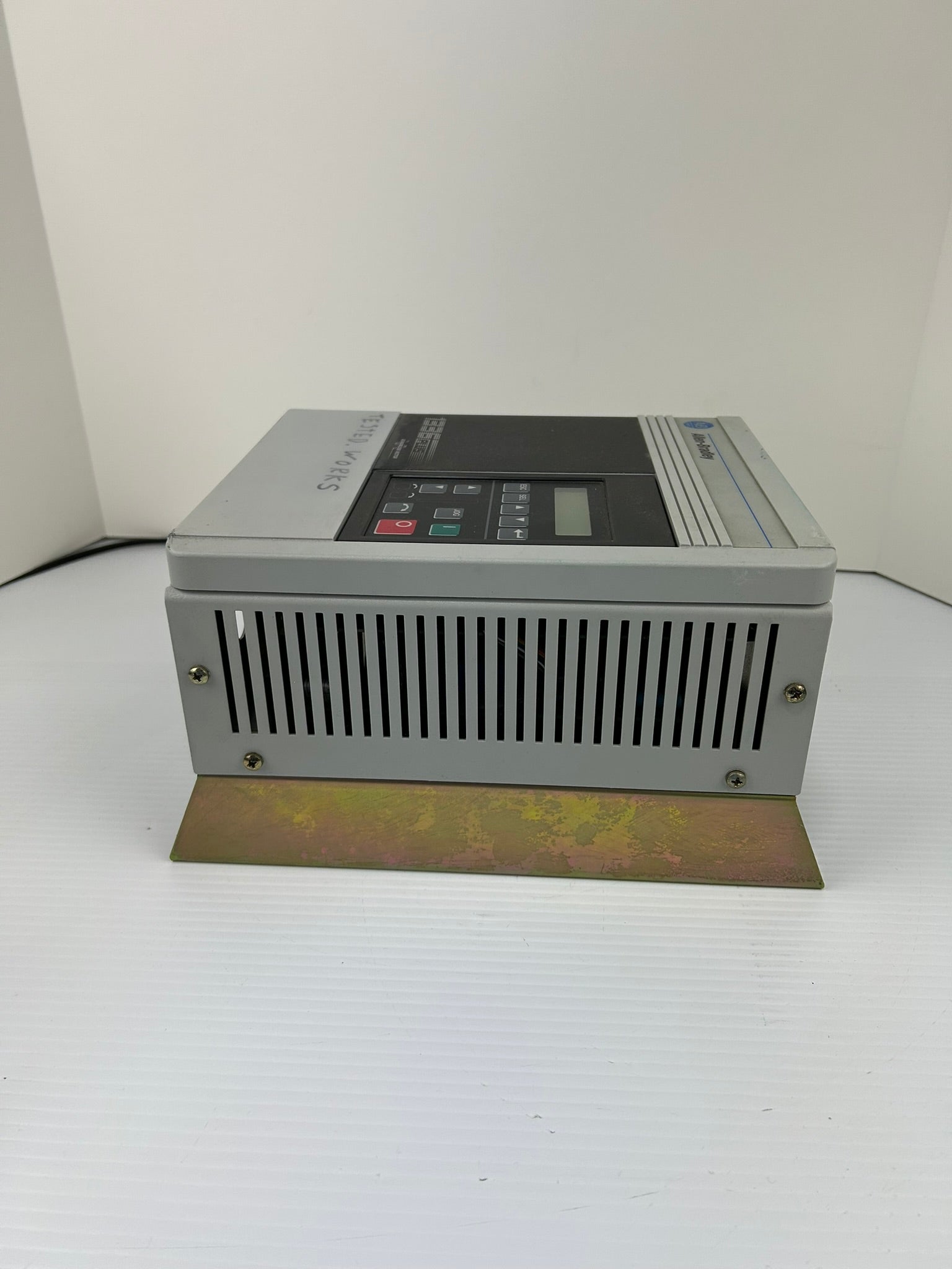 Allen-Bradley 1336S-BRF15-AA-EN4-HA2-L4 Sensorless Vector Drive 1336 Plus Ser E