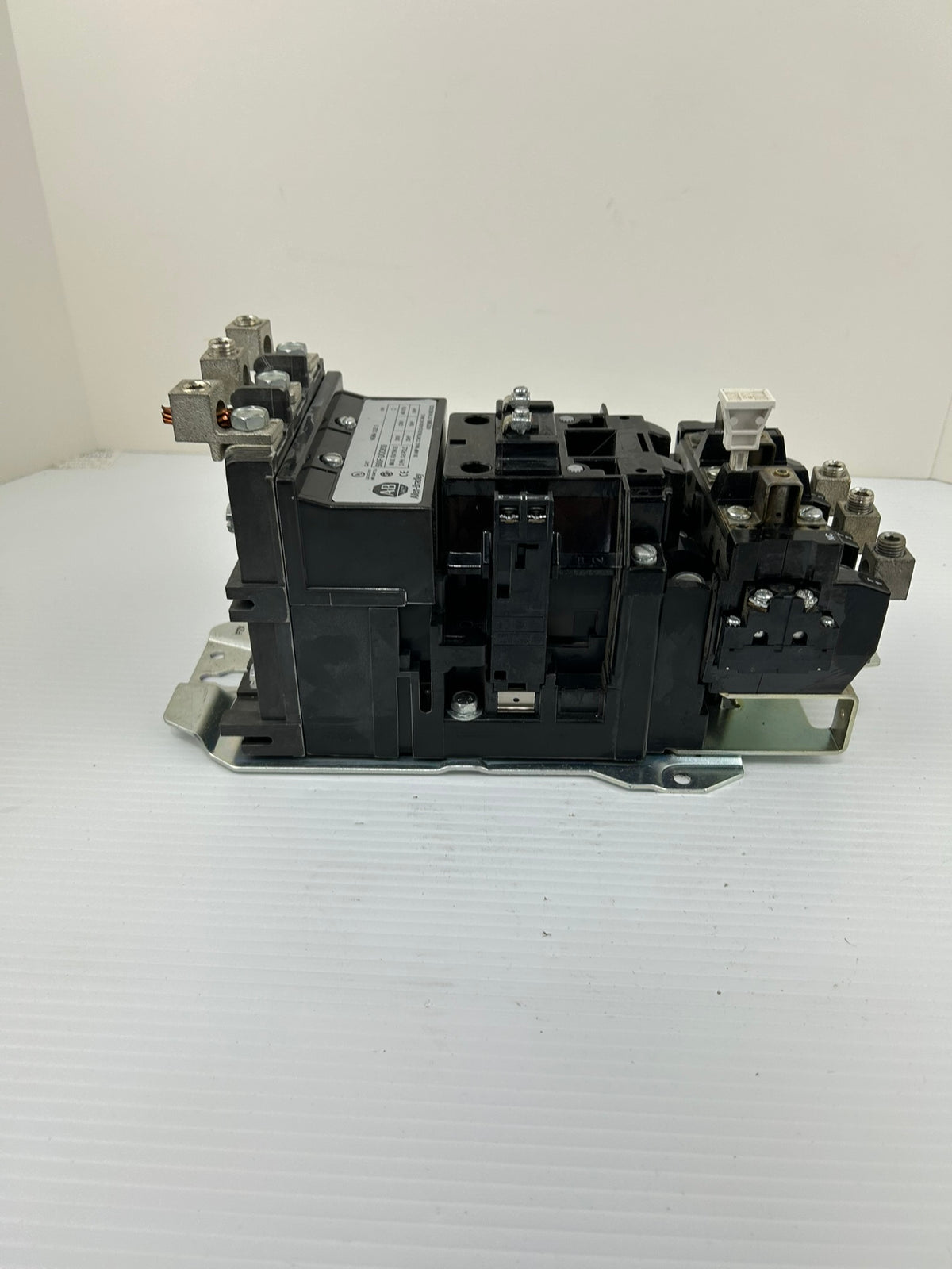 Allen-Bradley 500F-DOD930 NEMA Size 3 Contactor 90A 600V 110-120V Coil Overload