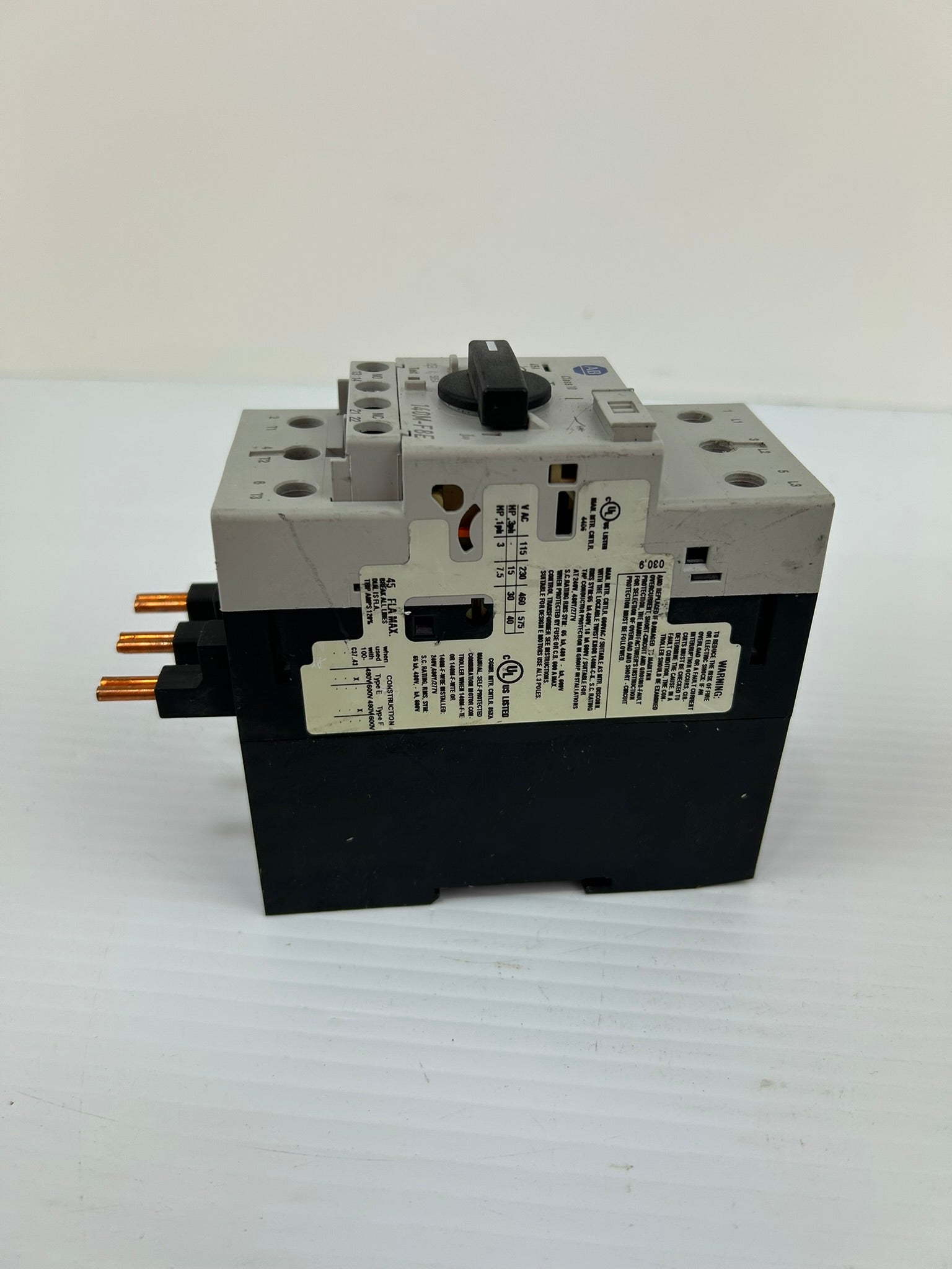 Allen-Bradley 140M-F8E-C32 Series C Circuit Breaker 190S-GND3-FC45C