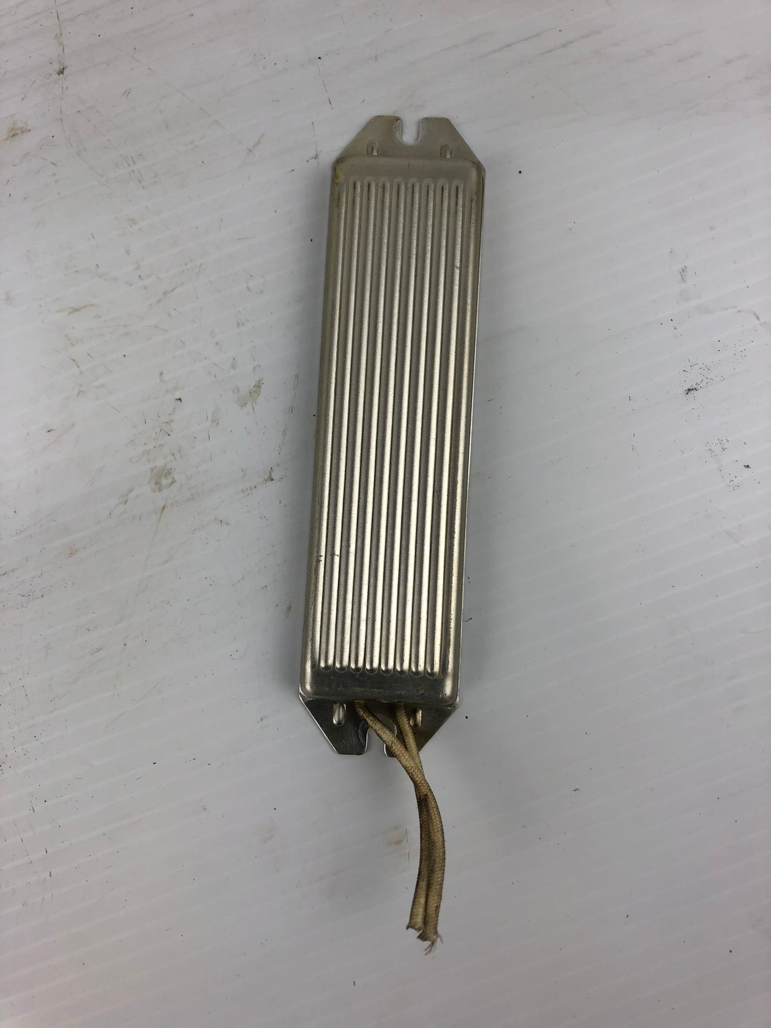 CHIBA 150W 100ΩJ Resistor - Lot of 2