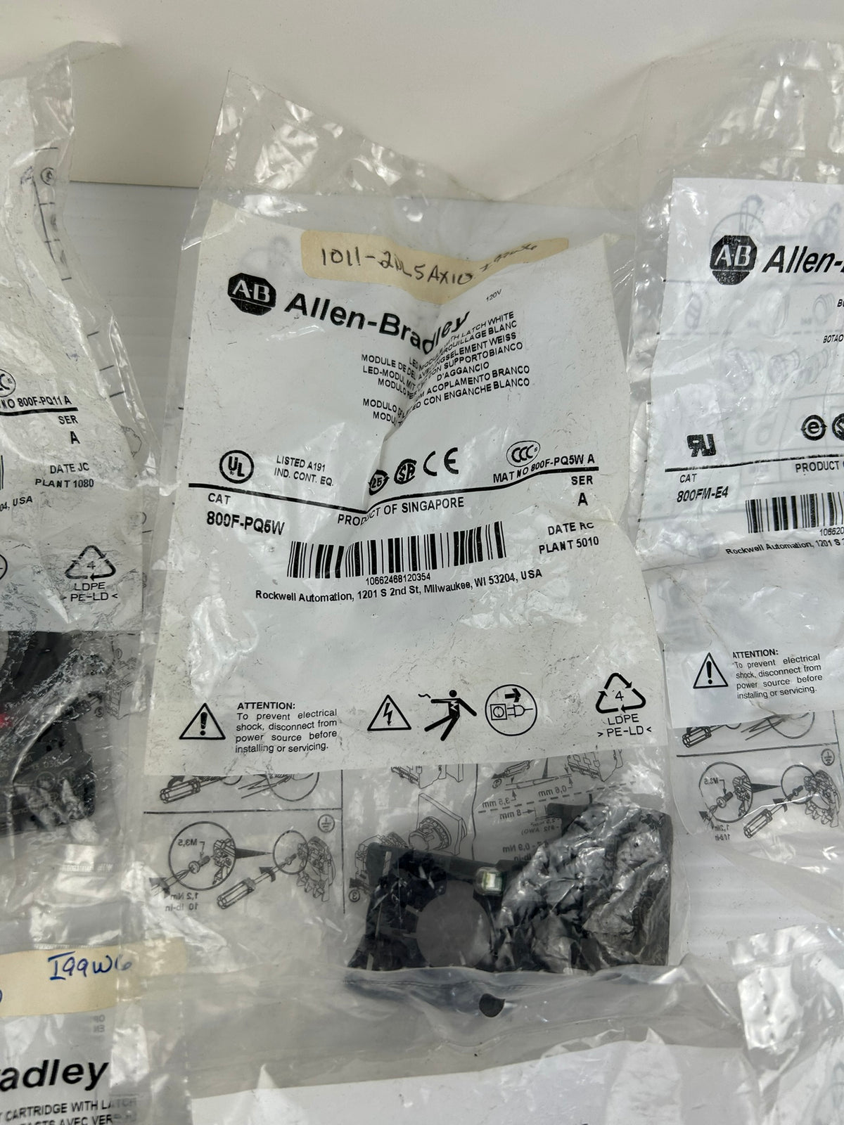 Allen Bradley Push Button NEW Lot of 8 800FM-LG5 800F-PQ5W 800FM-F2 800F-PQ11