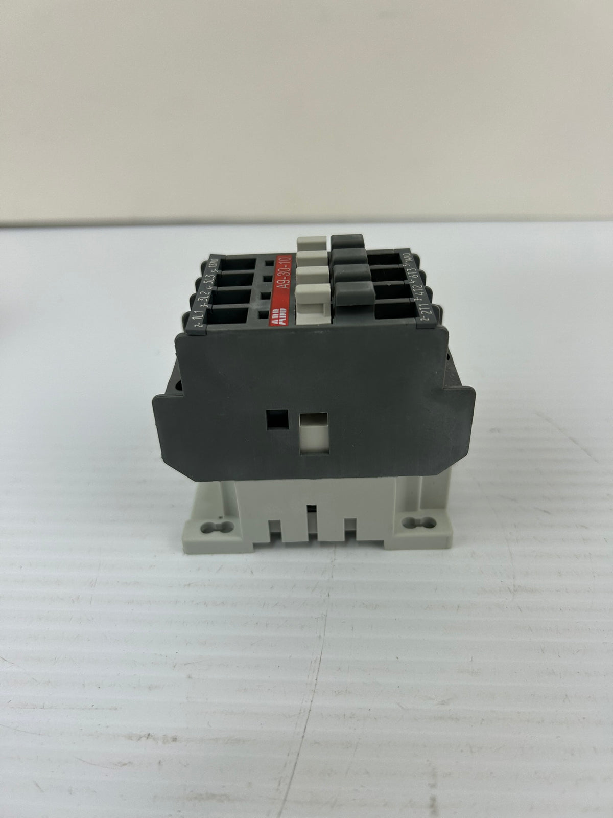 ABB A9-30-10 Contactor 110-120V 60Hz 3 Pole 1NO 25A 1SBL141001R8410
