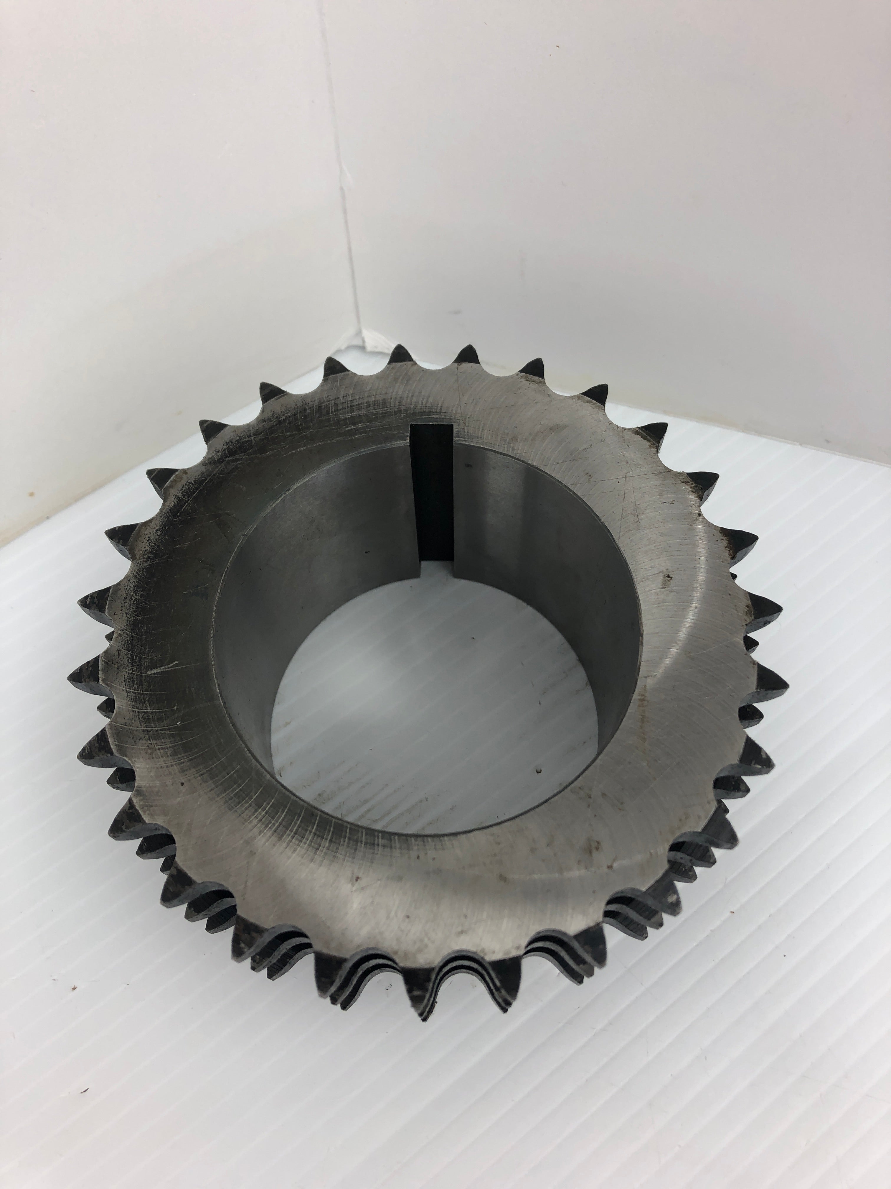Keyed Sprocket Gear 27 Teeth 3 Rows 4.620" OD 3.350" ID