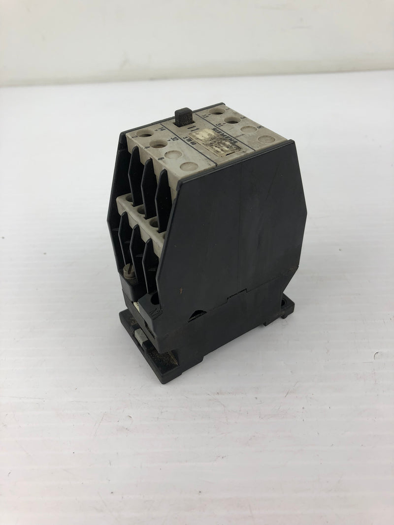 Siemens 3TB40 Contactor 12-0A