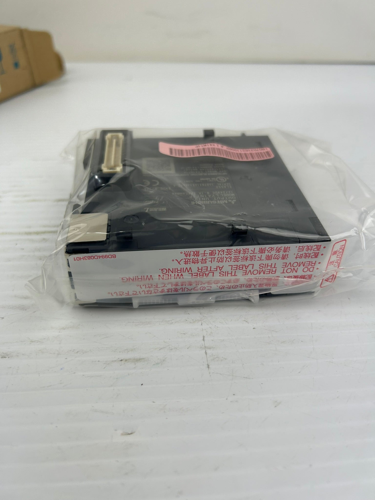 Mitsubishi LY41NT1P Output Unit PLC Module 12/24VDC 0.1A 2A/Common Class 2 5VDC