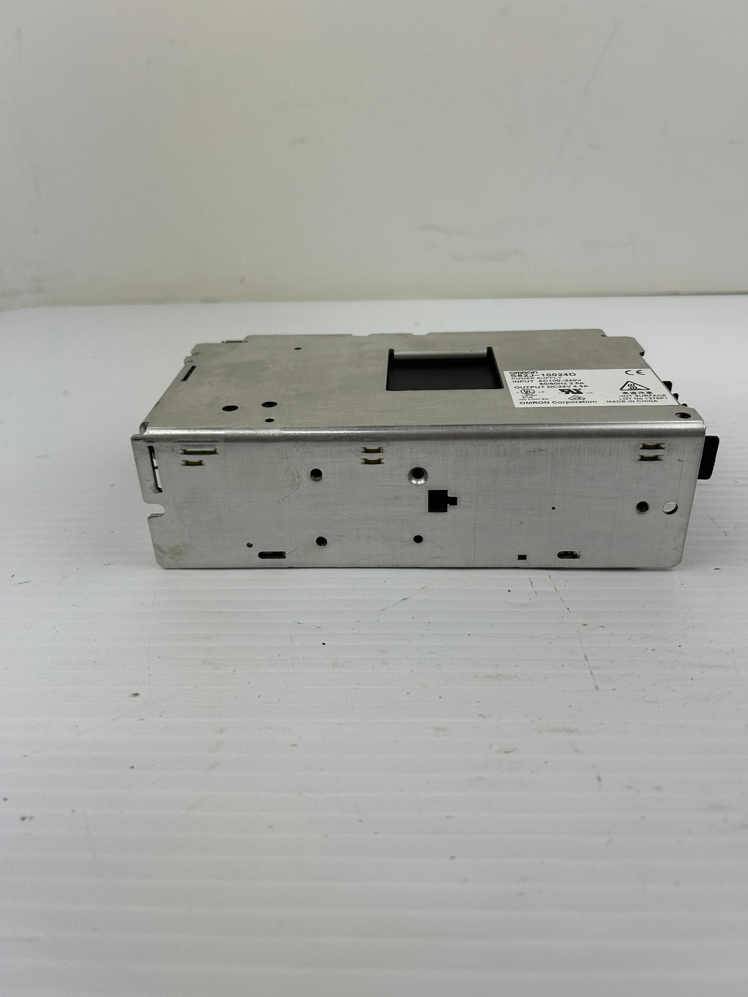 Omron S82J-10024D Power Supply