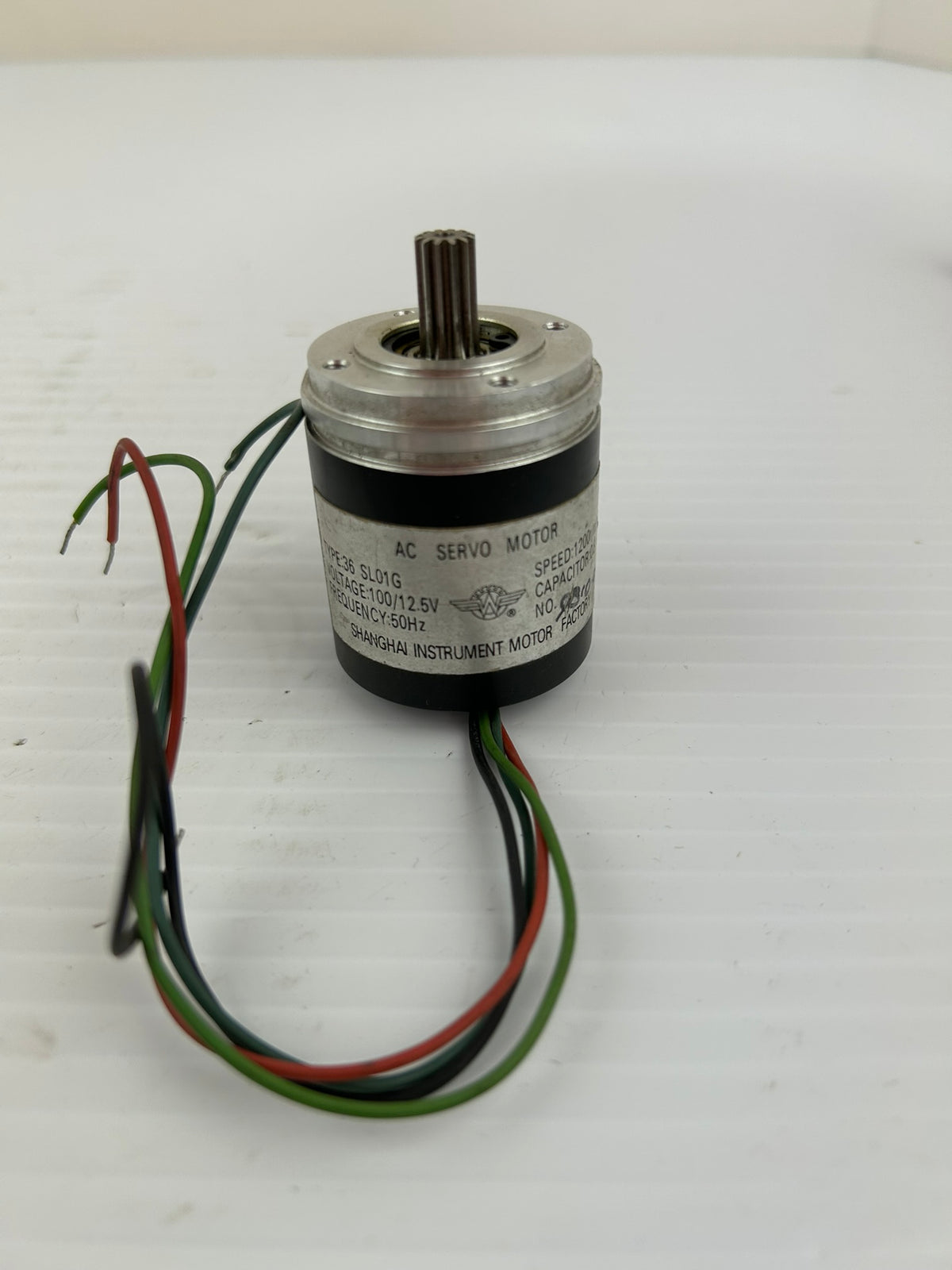 Shanghai Instrument Motor Type 36 SL01G AC Servo Motor 100/12.5V 50Hz 1200 RPM