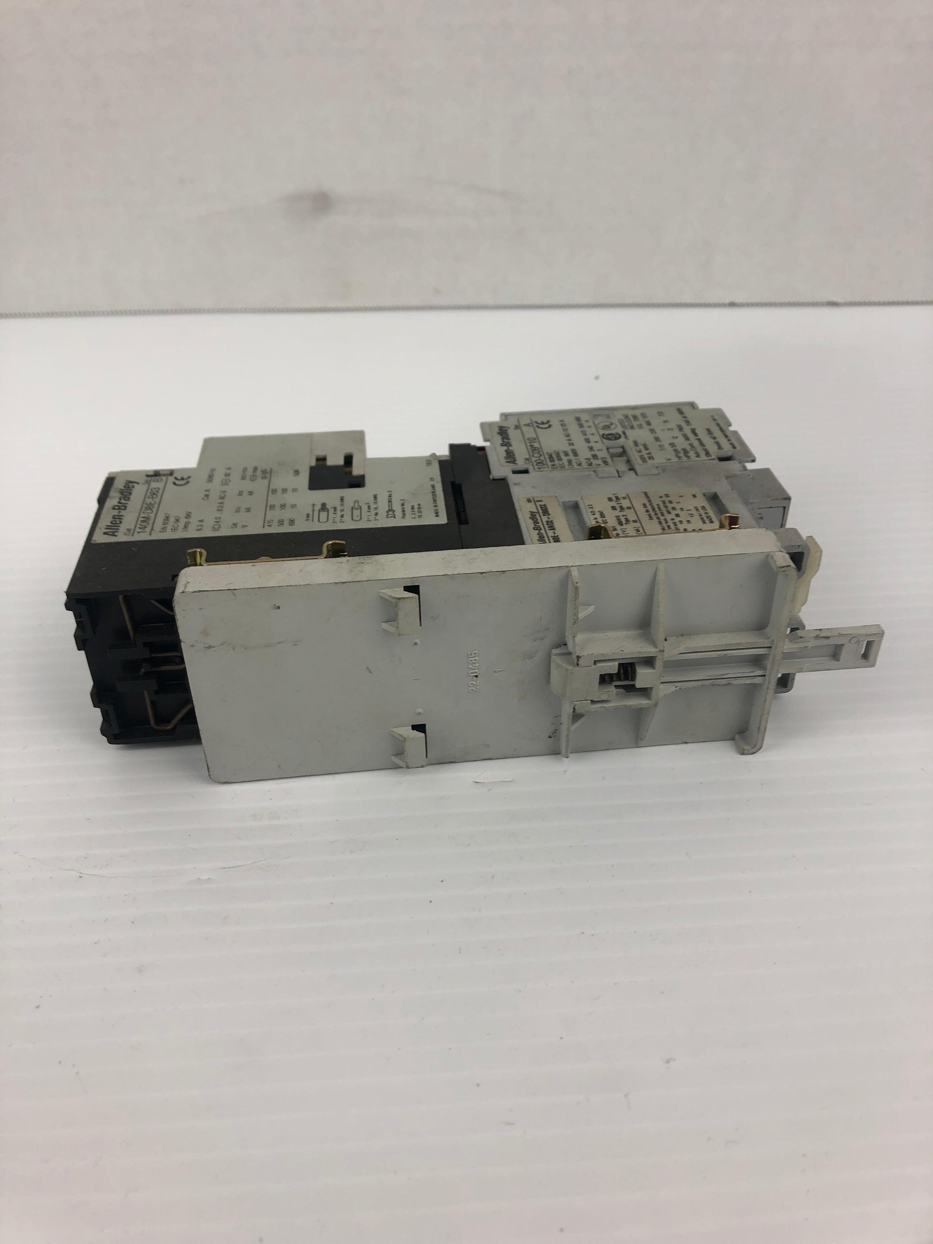 Allen Bradley 140M-D8E-B63 Contactor Series B 100-C09*10 Contactor Series A