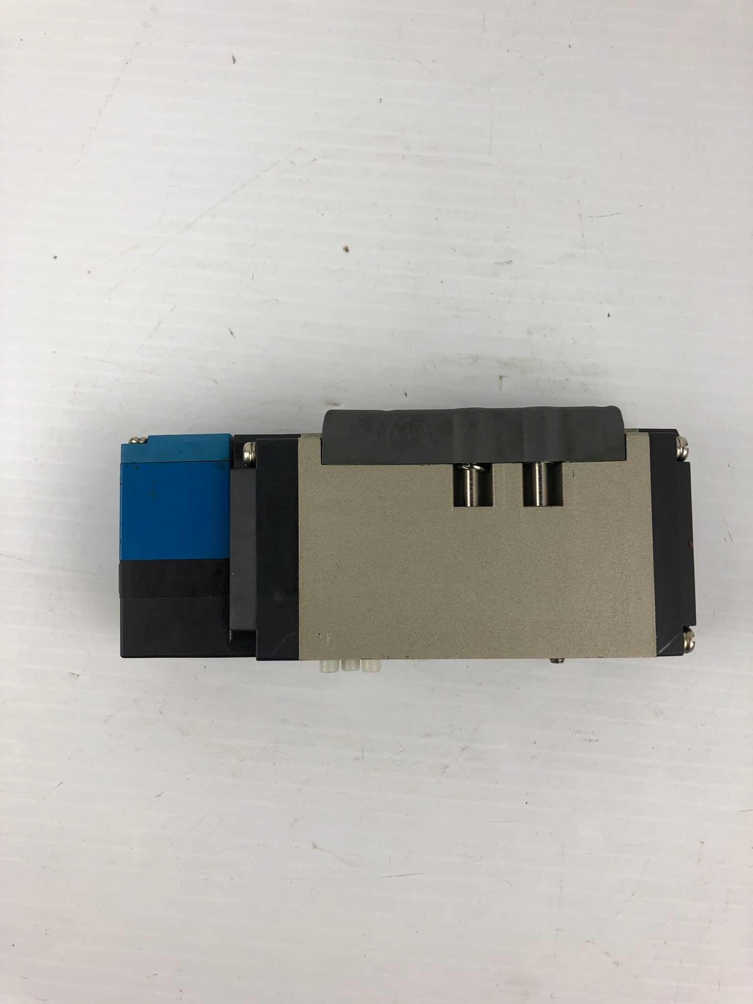 SMC VSS8-6-FG-S-3EZ-V1 Solenoid Valve