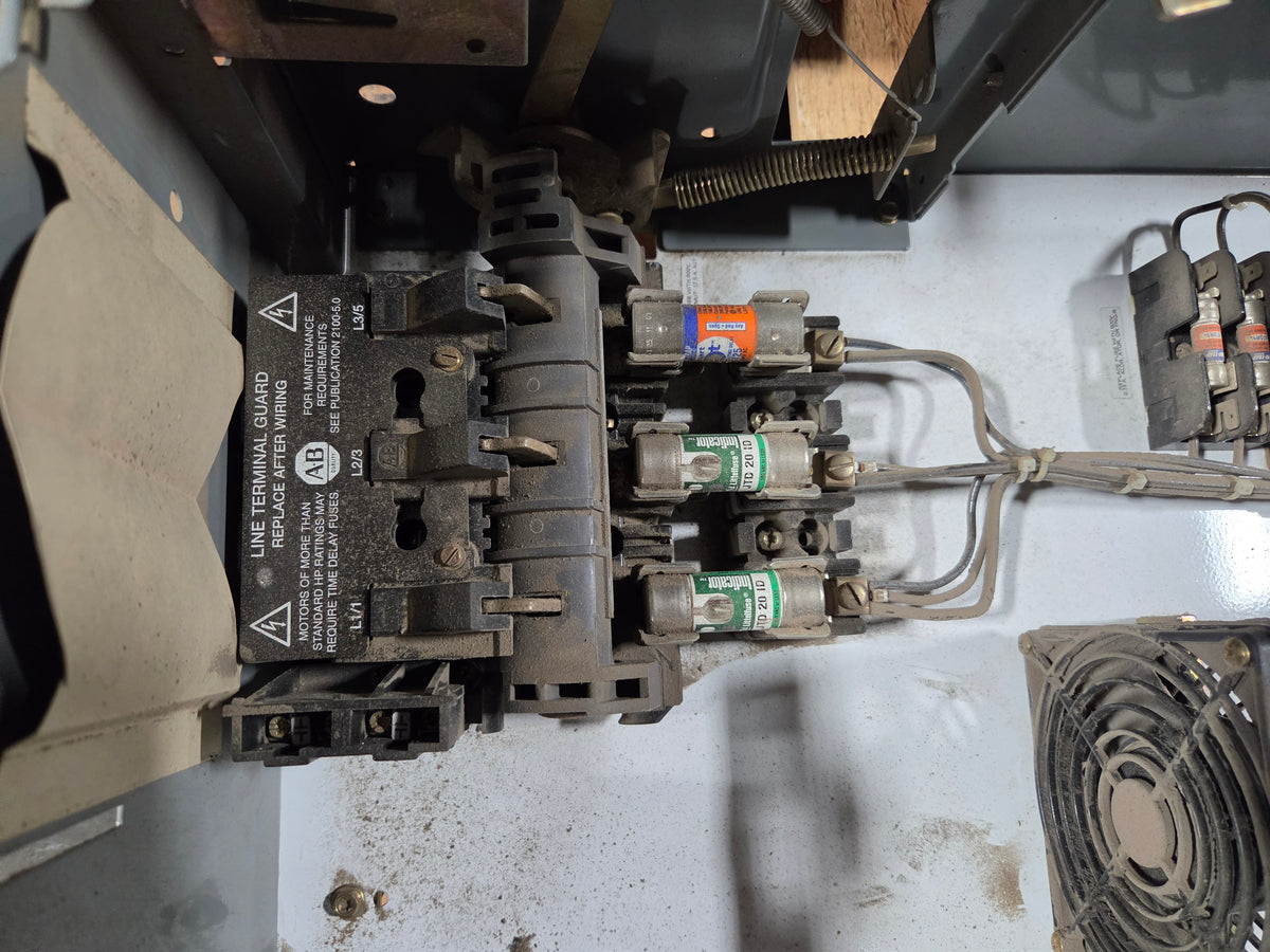 Allen Bradley 2162 MCC Bucket PowerFlex VFD 7.5HP 3PH Centerline 2100 w/ Door