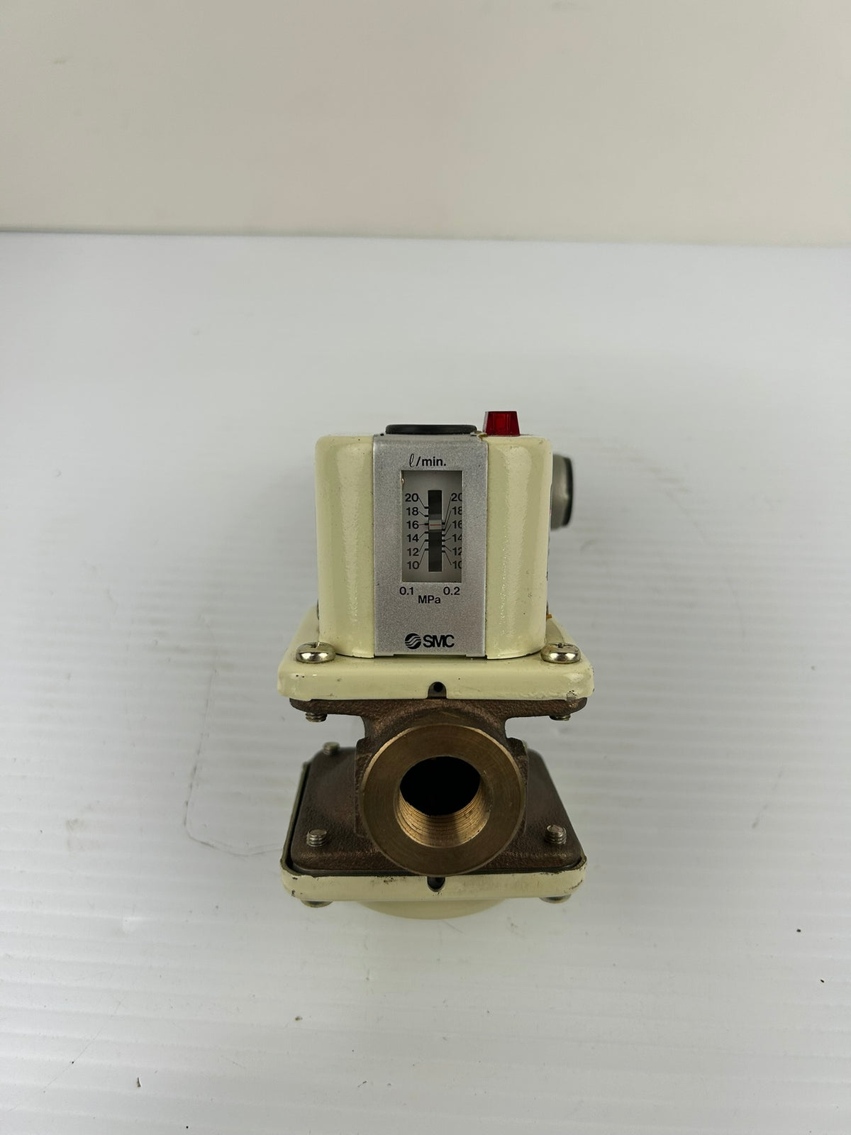 SMC IFW520-04-01-X288 IFW Flow Switch 0.1~0.6MPa 5A 24VDC 25l/min