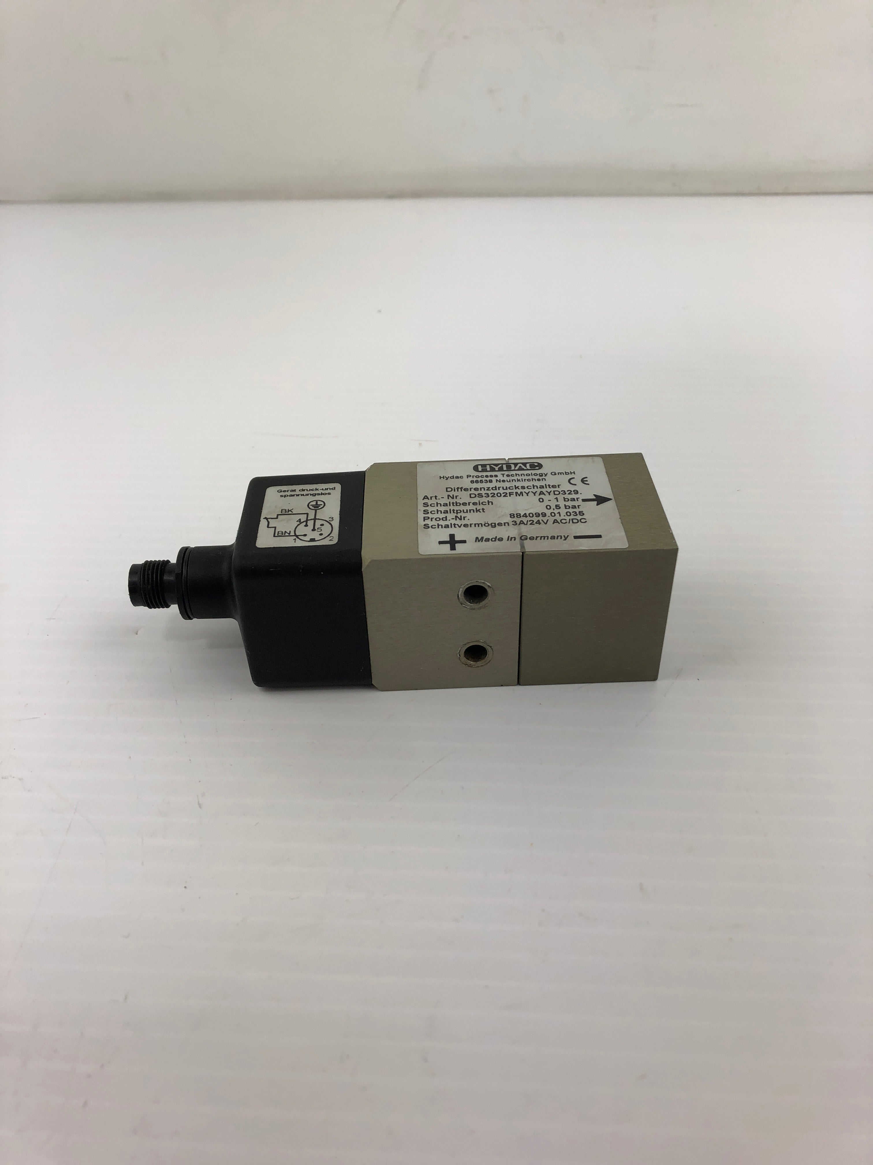 Hydac DS3202FMYYAYD329 Directional Valve