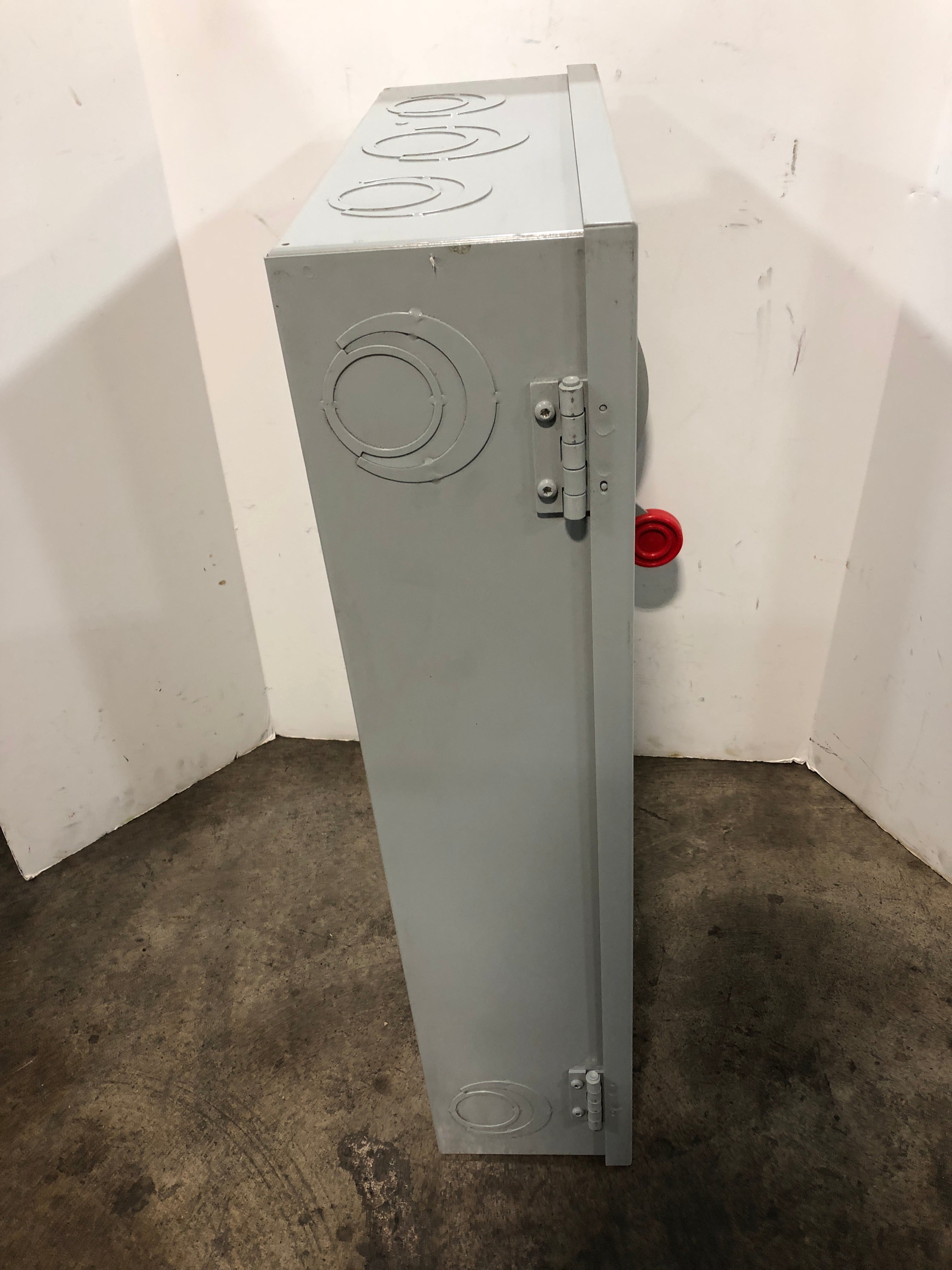 Eaton Cutler-Hammer DH364NGK Heavy Duty Safety Switch 200A Series C Type 1