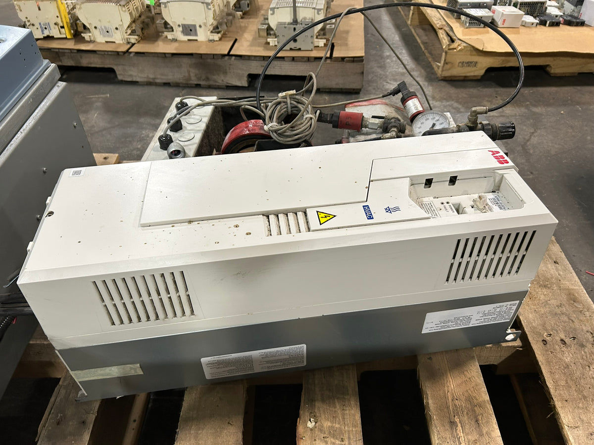 ABB ACH580-01-077A-4 HVAC Frequency Inverter Drive 400-480VAC 3 Phase 77A