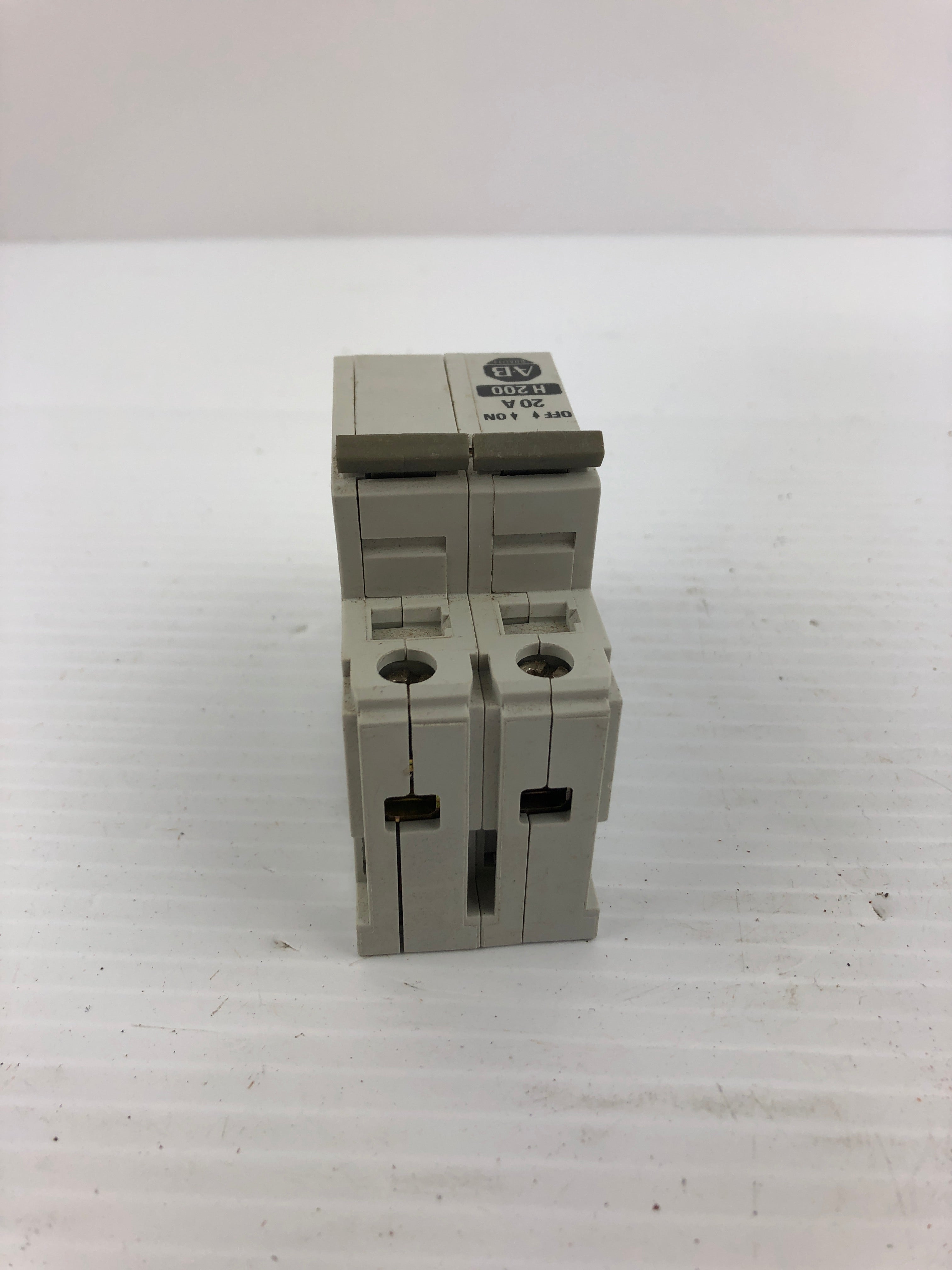 Allen Bradley 1492-CB2 Circuit Breaker H200 20A Series B
