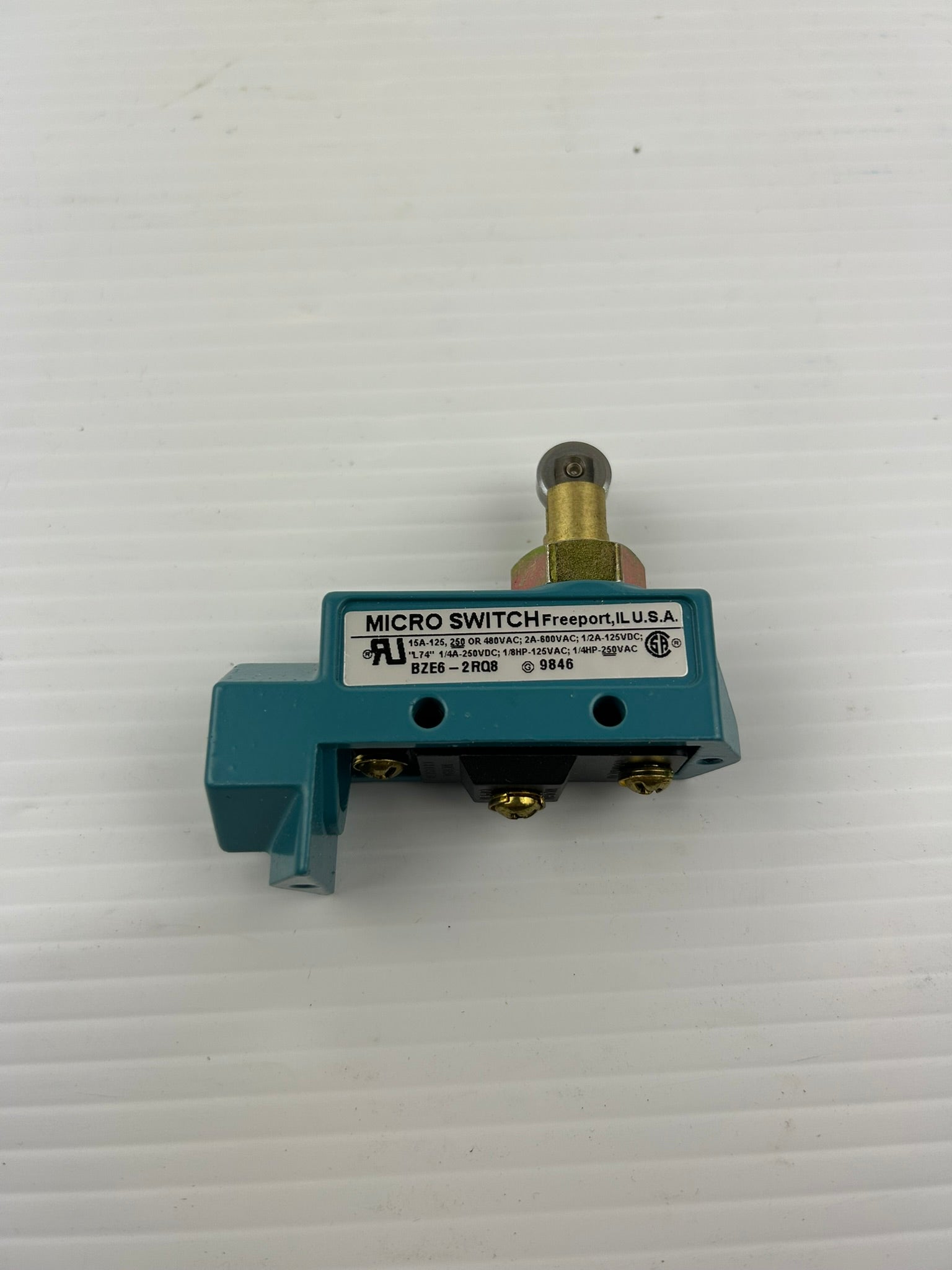 Honeywell BZE6-2RQ8 Microswitch Switch