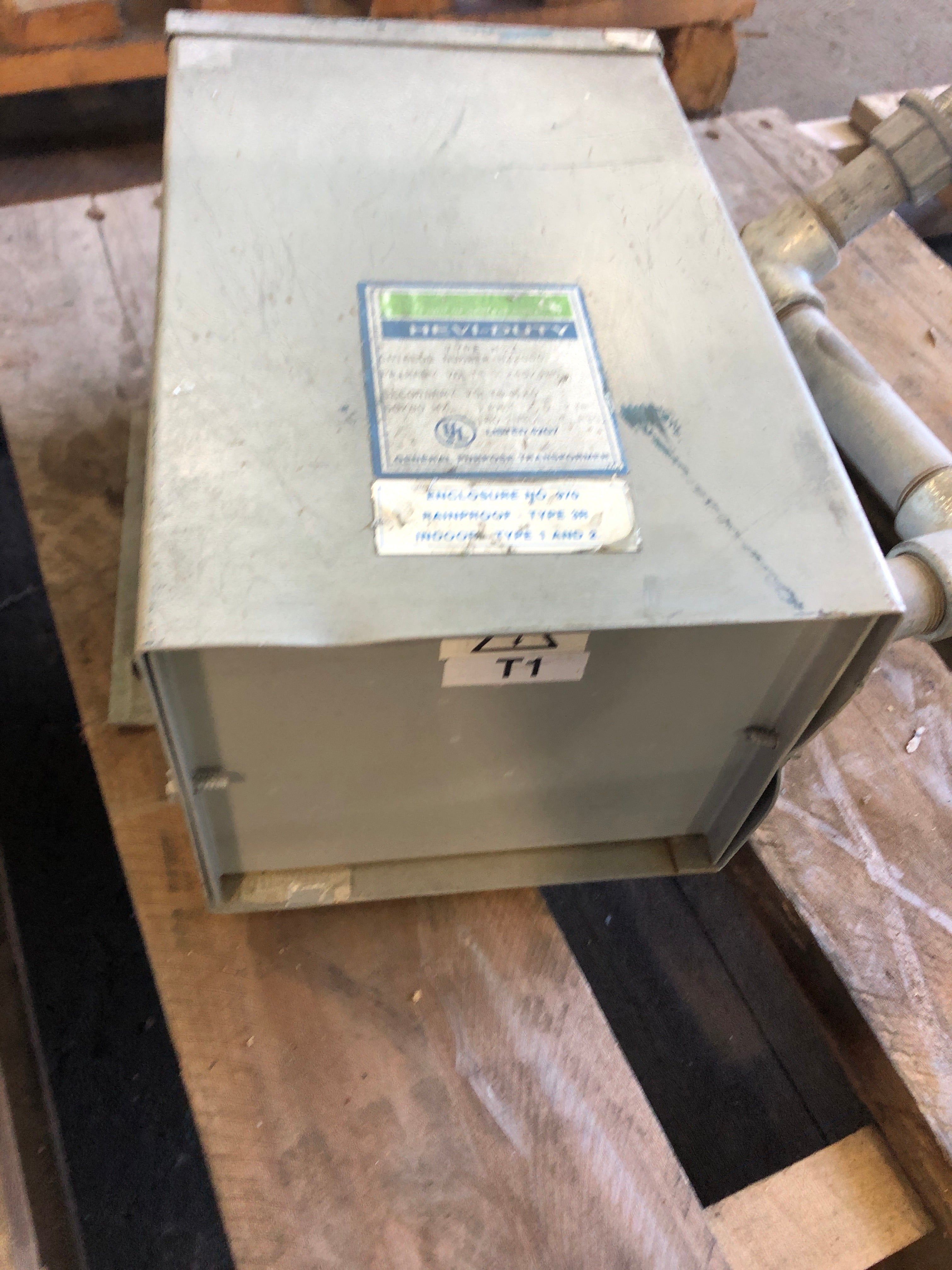 Hevi-Duty HZ2000 General Purpose Transformer Type HSZ 1 PH 2kVA