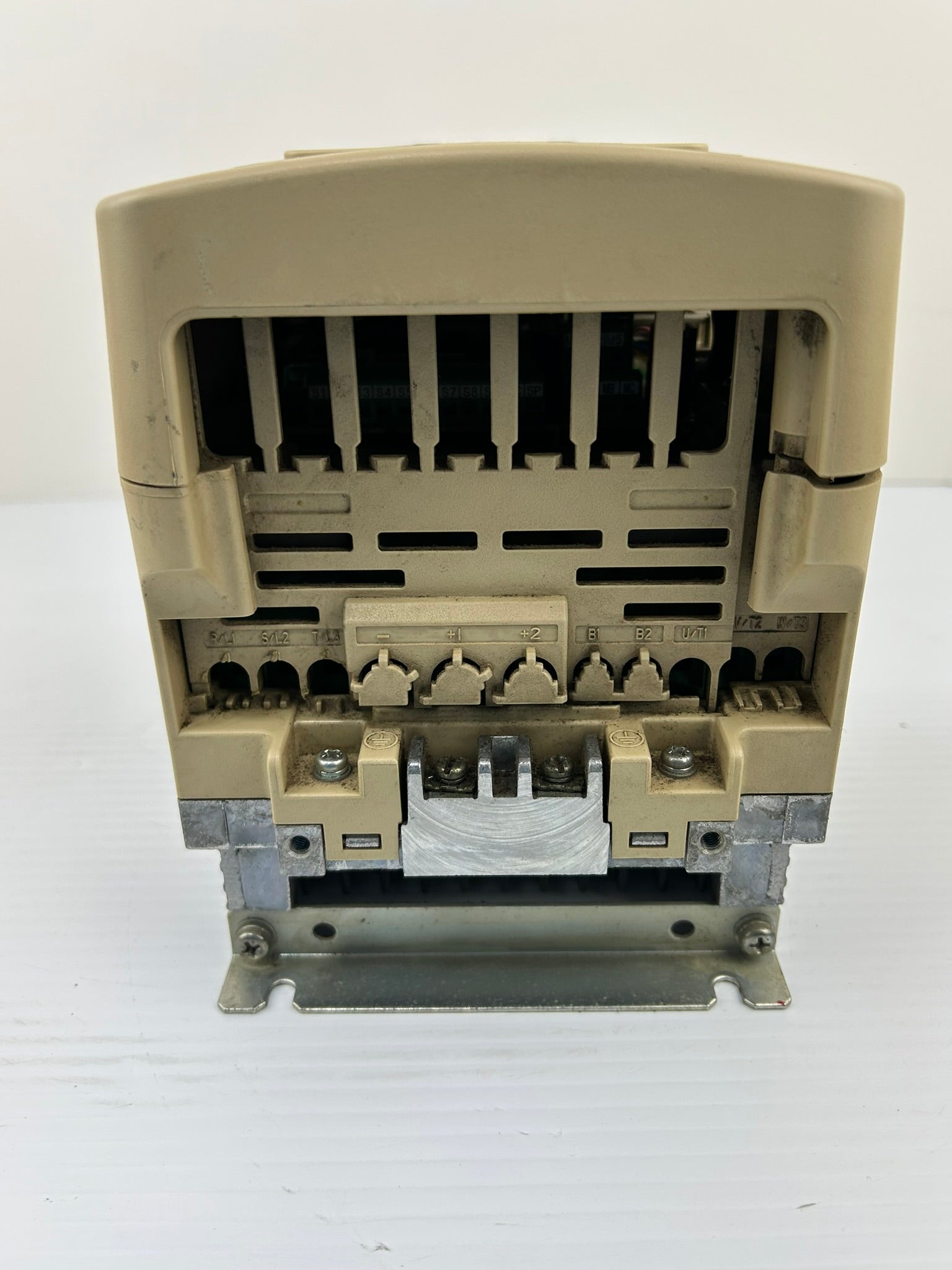 Yaskawa GA80U4005ABM AC Drive GA800 CIPR-GA80U4005ABMA-AAAAAA Rev B 3PH 380-480V