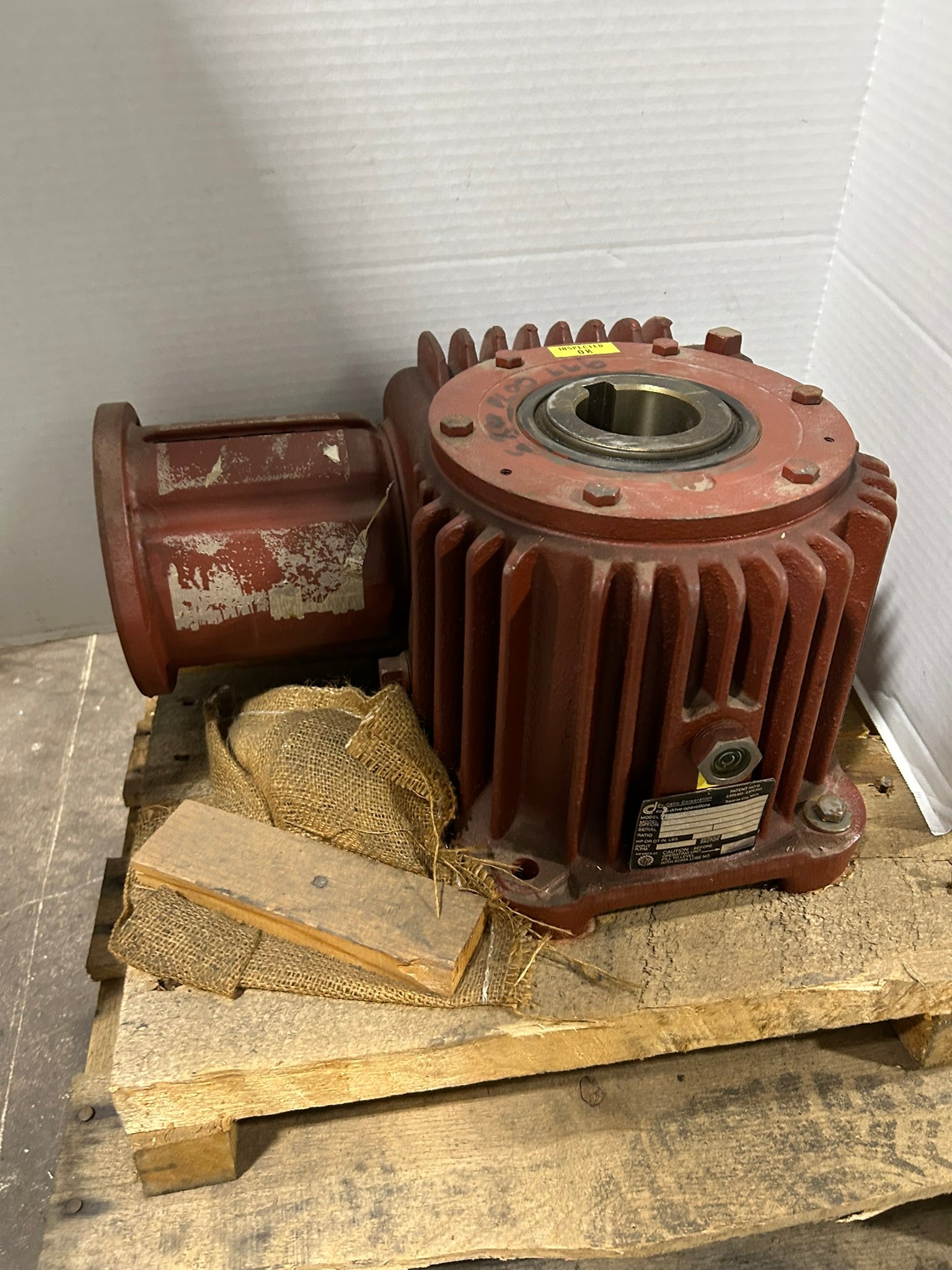 Ex-Cello Corp MBHV35A224-X7B Cone Drive Right Angle Gearbox 20-1 Ratio 1750 RPM