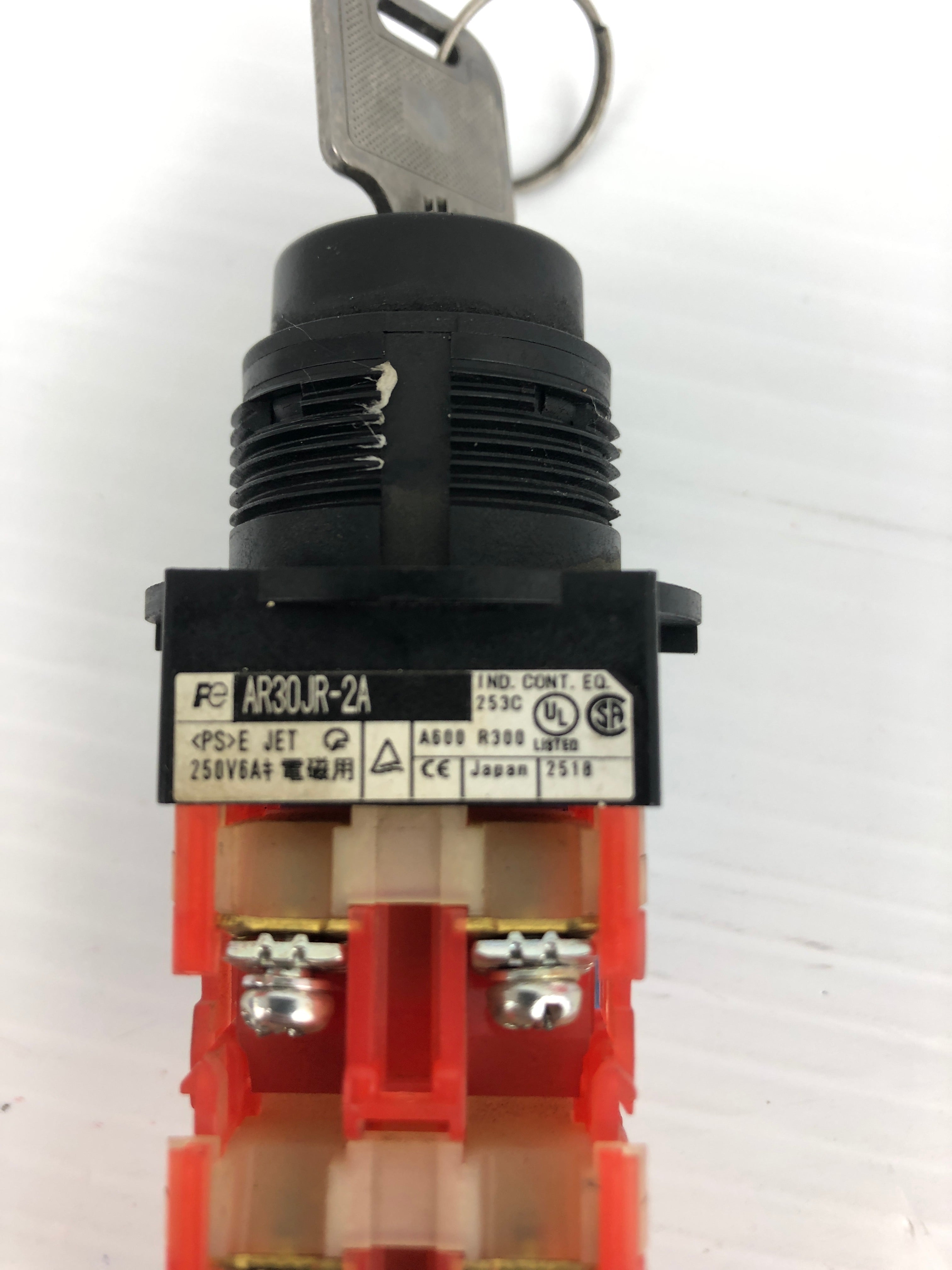 Fuji Electric AR30JR-2A Gear Key Change Over Switch 250V 6A