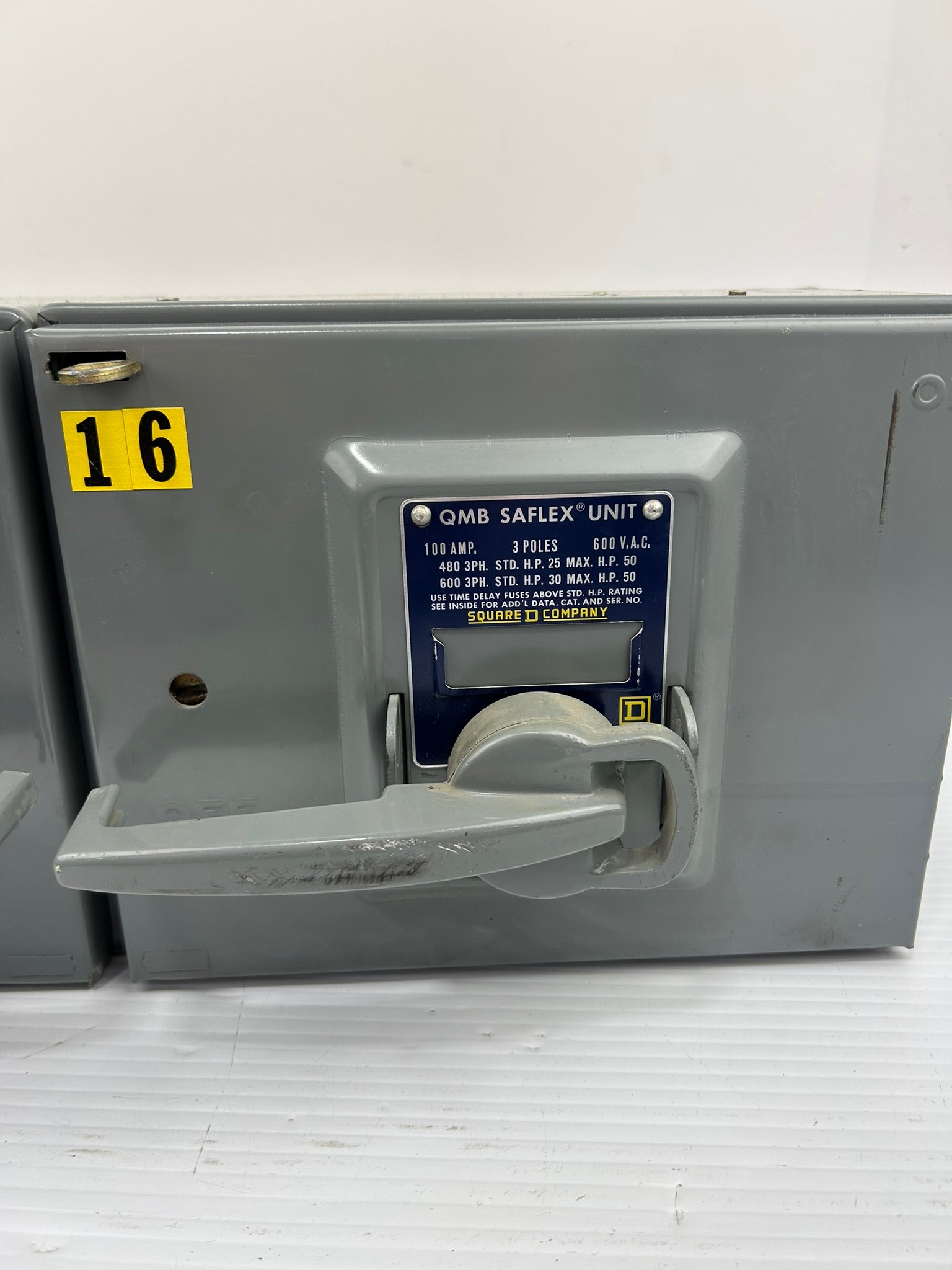 Square D QMB Saflex Twin Unit 100 Amp 3 Pole 600 VAC QMB-3610-T with 3 Fuses
