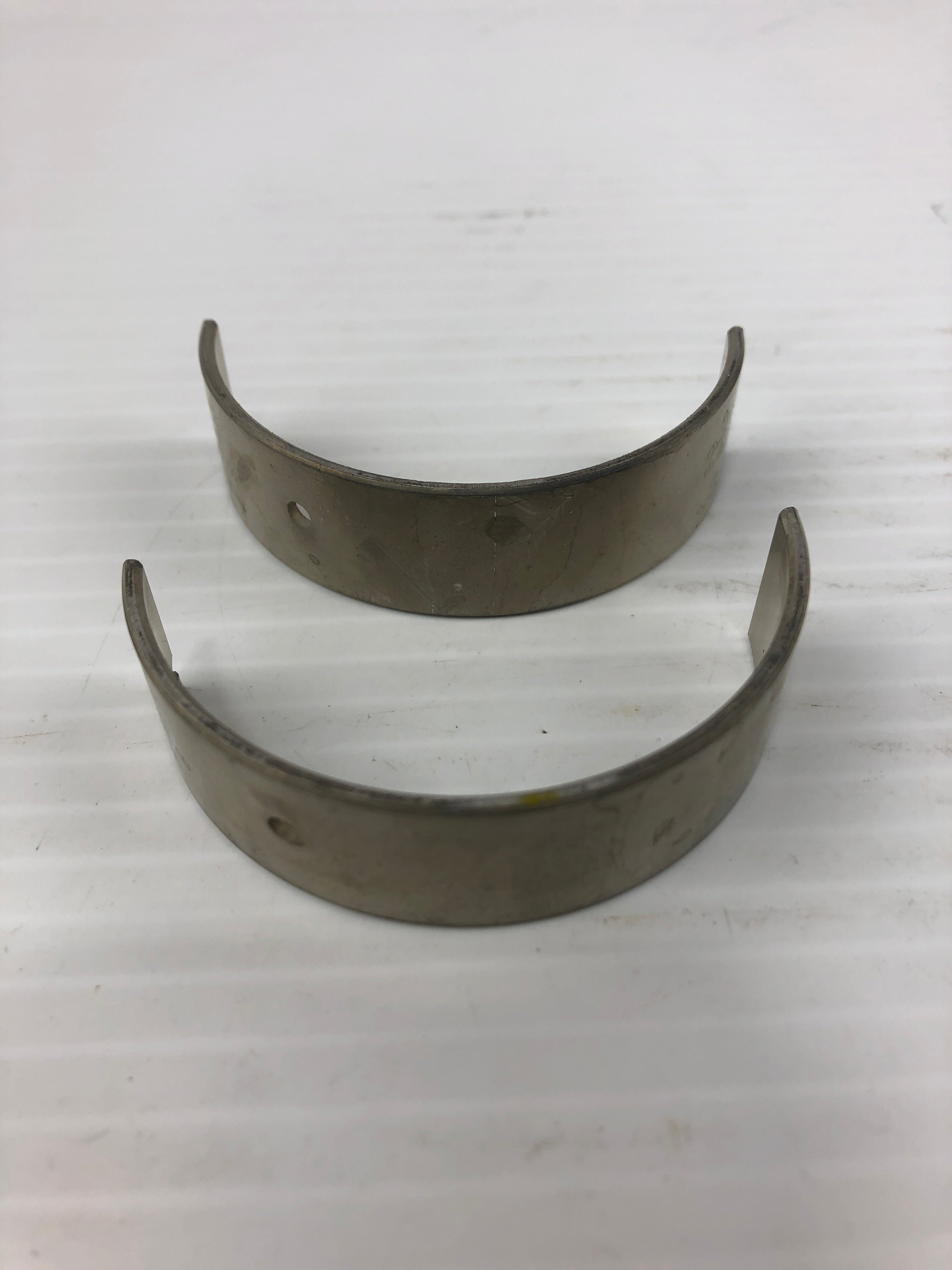 Clevite CB831P30 Engine Connecting Rod Bearing Pair CB-831 P-30