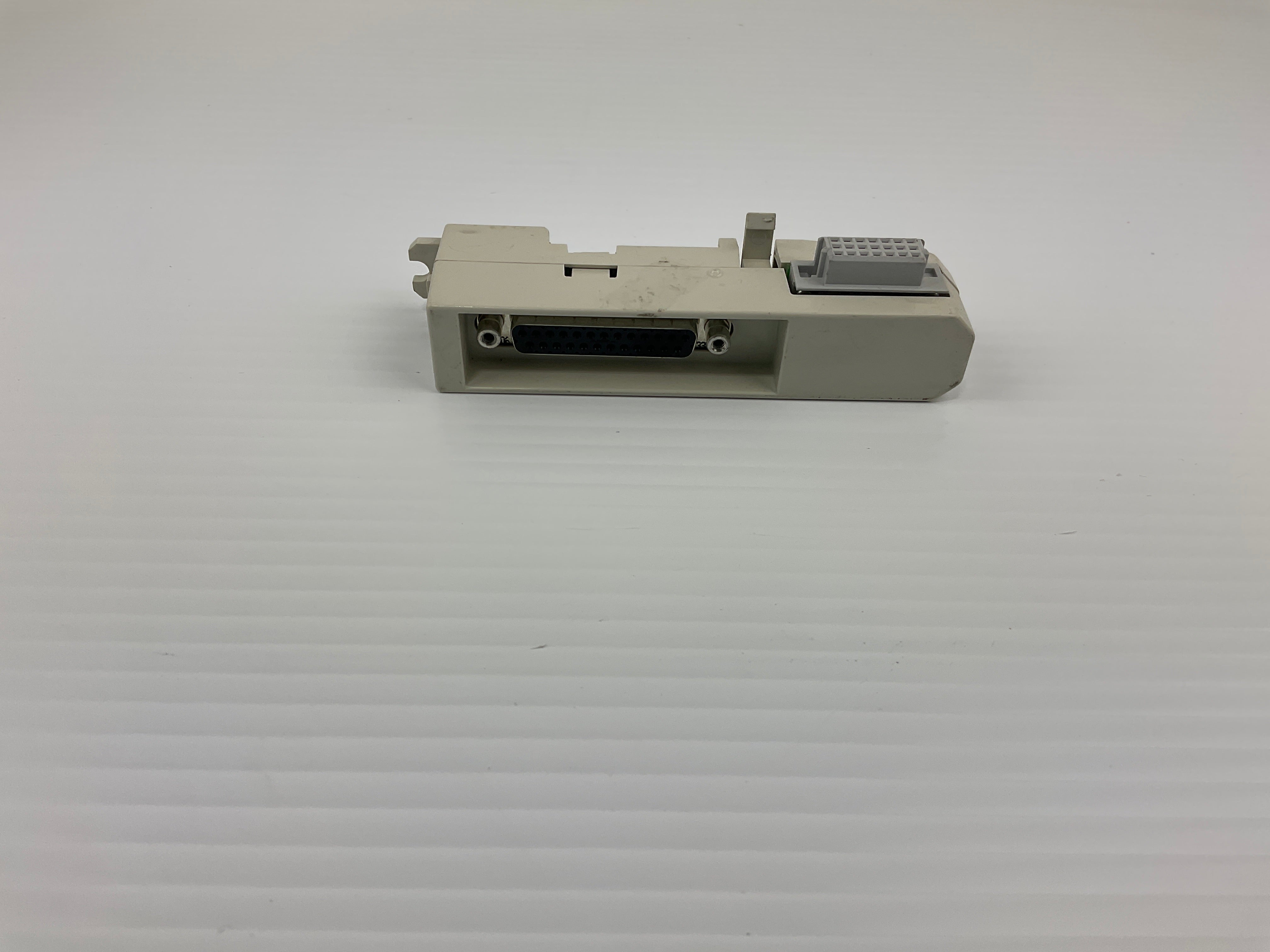 ABB Cable Adapter Bus Outlet 3BSE008534R1 TB805