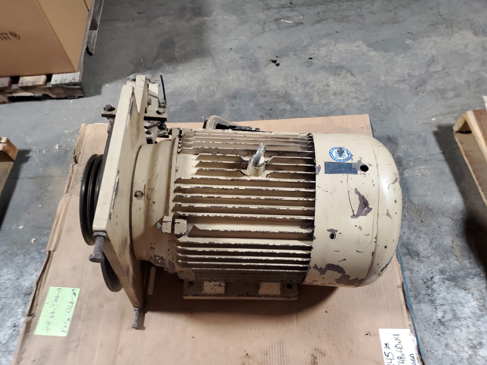 Leeson 150097-60 Motor 50HP 3PH 365T 1180RPM with Belt Drive Clutch Assembly