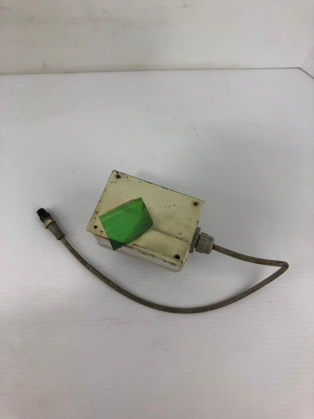 Push Button Left Industrial Push Button Switch Black Safety Pushbutton Left Mount with Cable