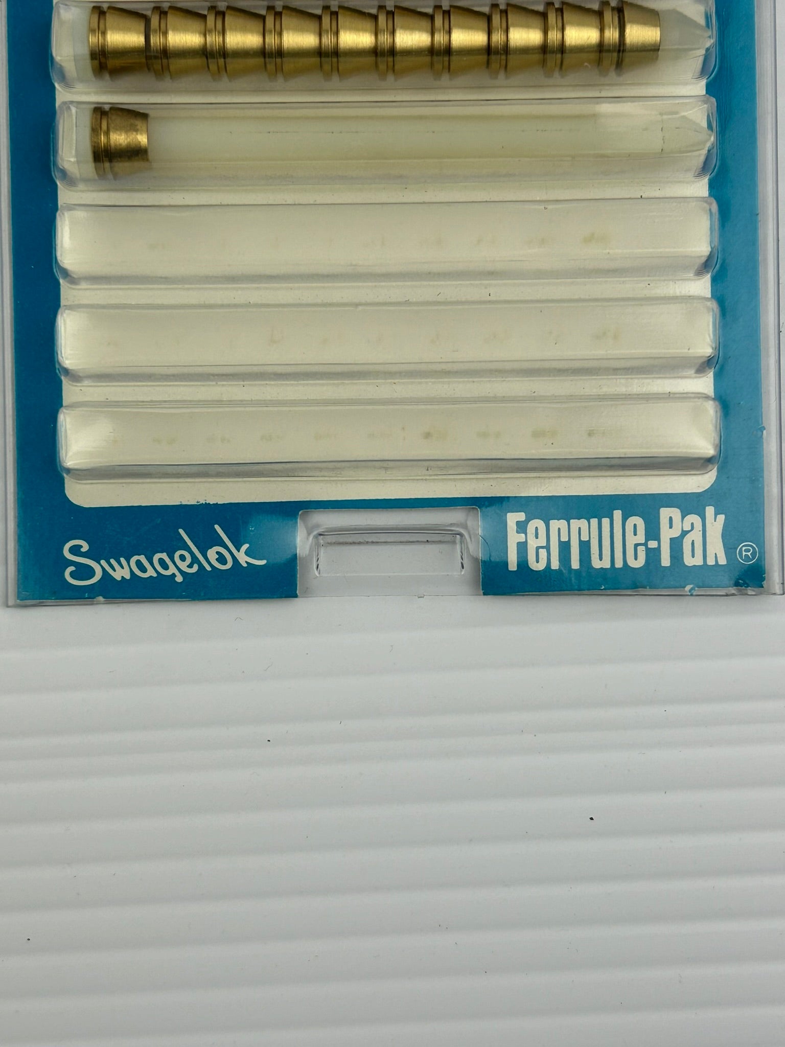 Swagelok B-400-SET Brass 1/4 Tube Ferrule Set 400 Series - Lot of 61