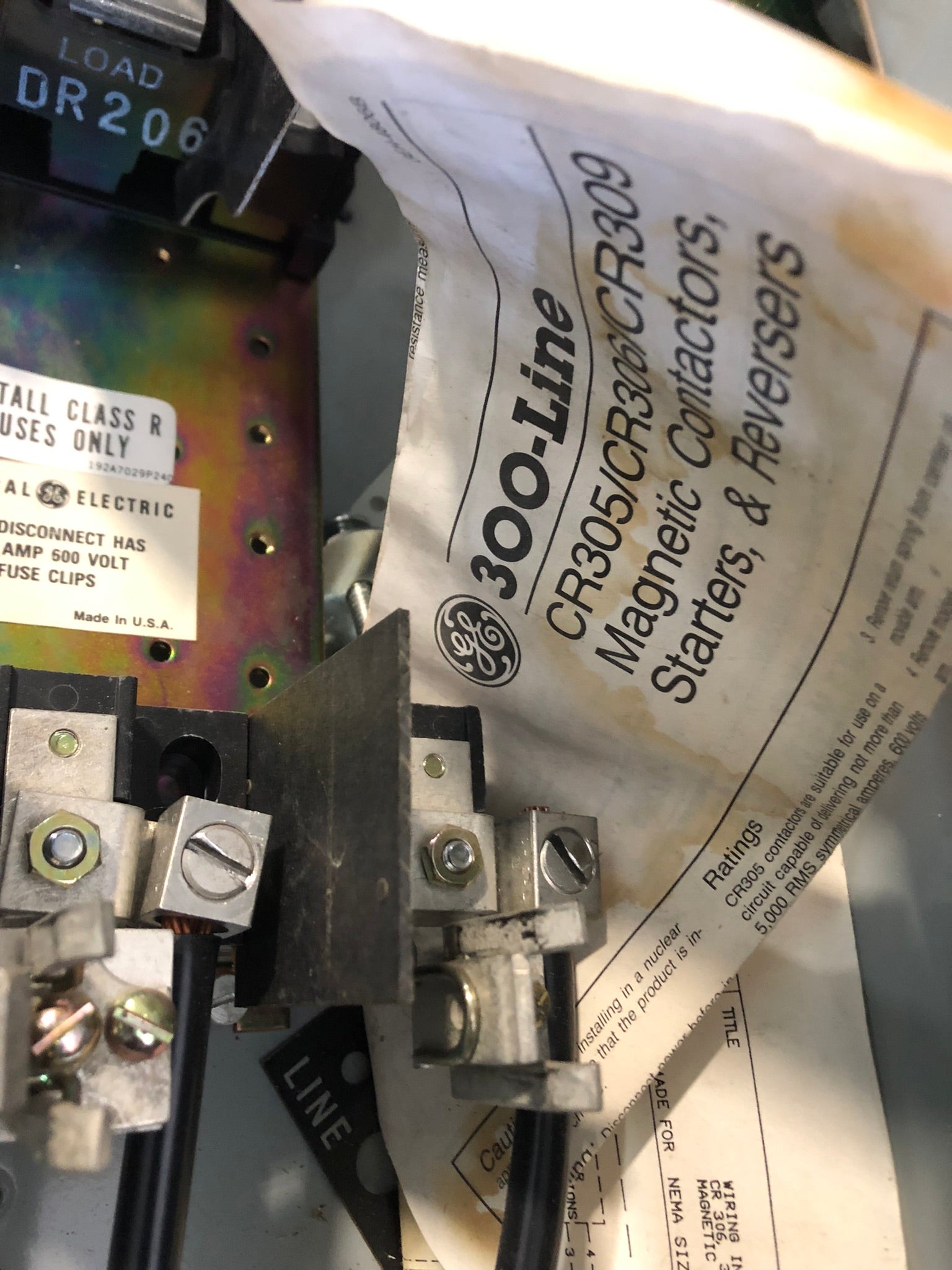 General Electric 300-Line Control Enclosed Magnetic Starter CR305/CR306/CR309