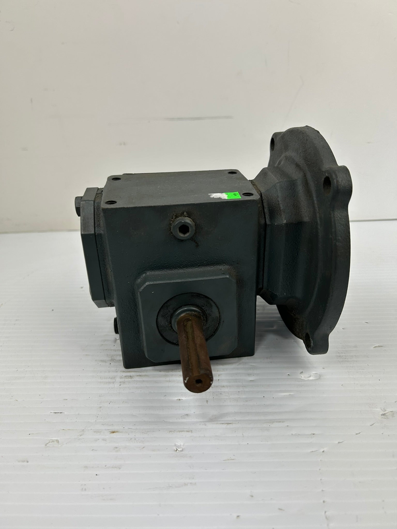 Sterling Electric 213BQ010562 Speed Gear Reducer 0.733 HP 56C 10:1 Ratio