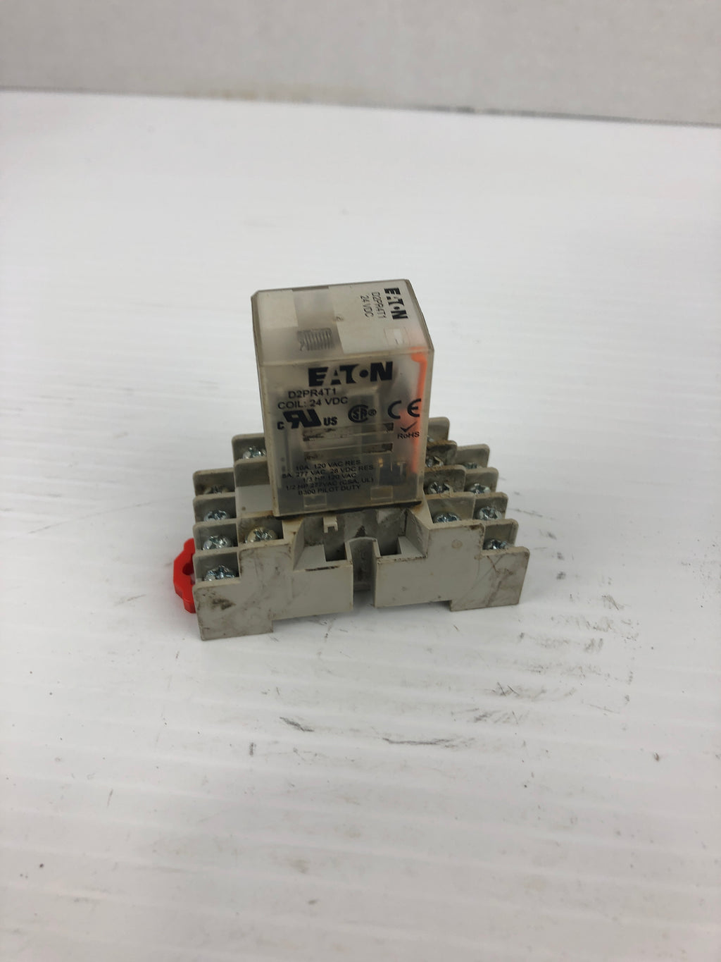 Relay Module Eaton Eaton D2PR4T1 Relay with Base Socket D2PA6 Series B1