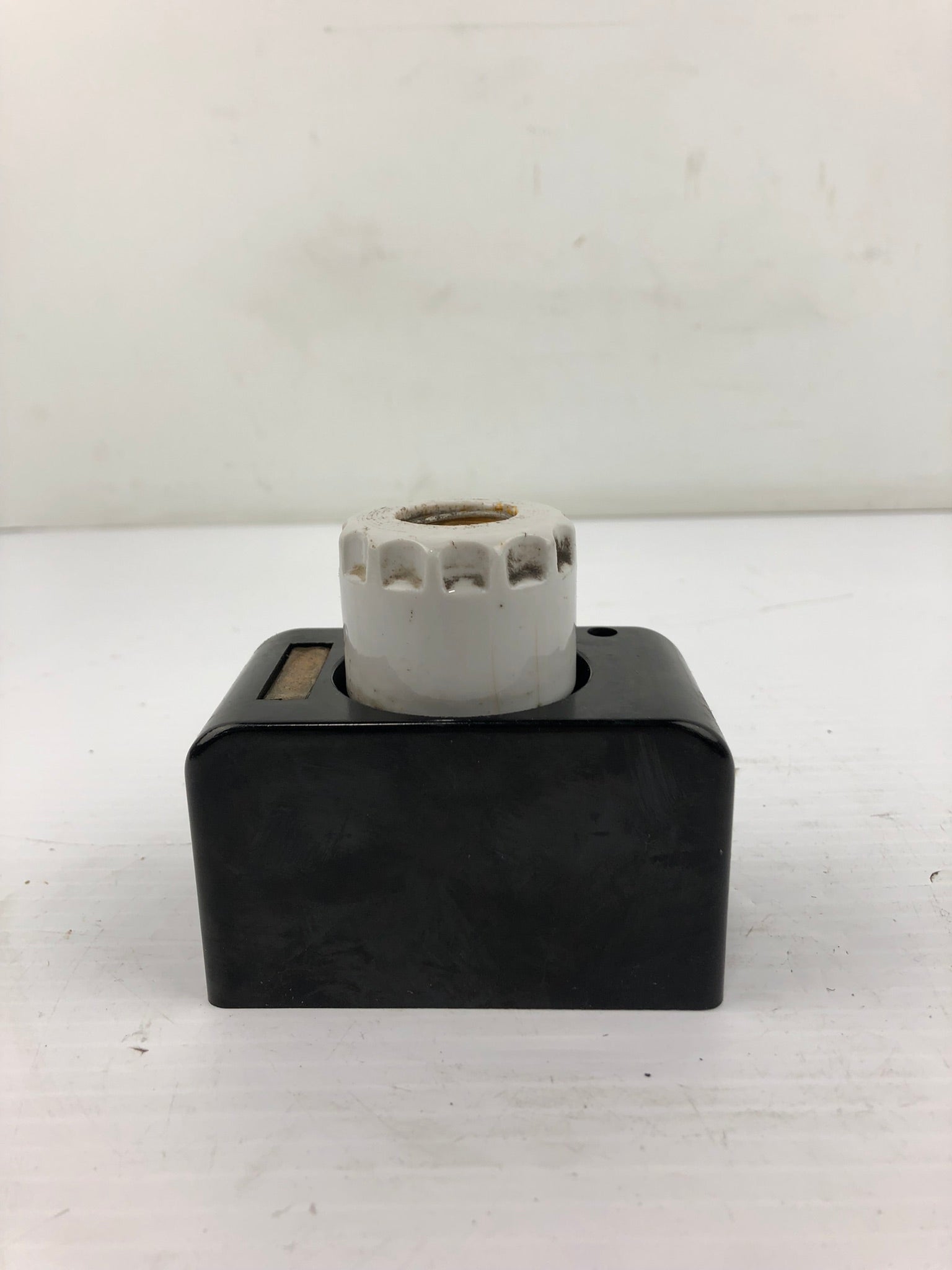 Fuse Holder with Bussmann Fuse 500V 50A - Damaged Cover