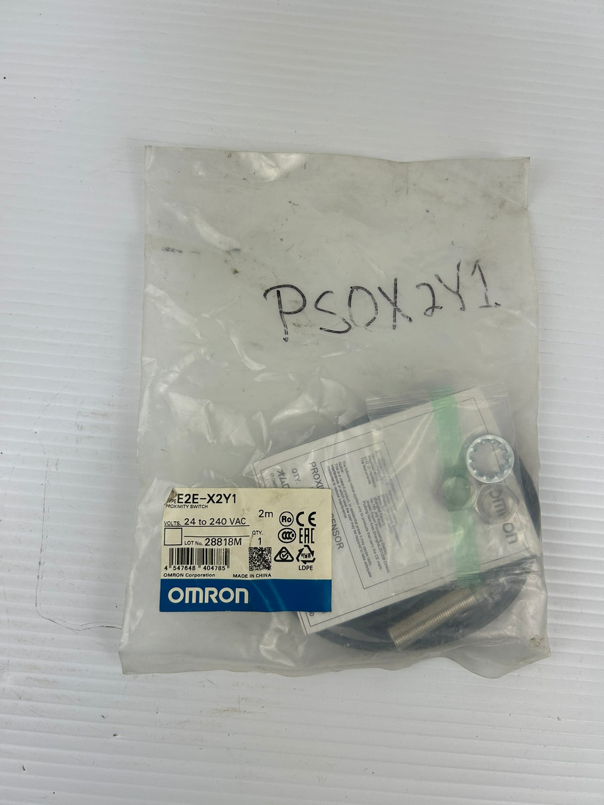 OMRON E2E-X2Y1 2M Proximity Sensor M12 2mm AC 2-Wire NO 24-240VAC