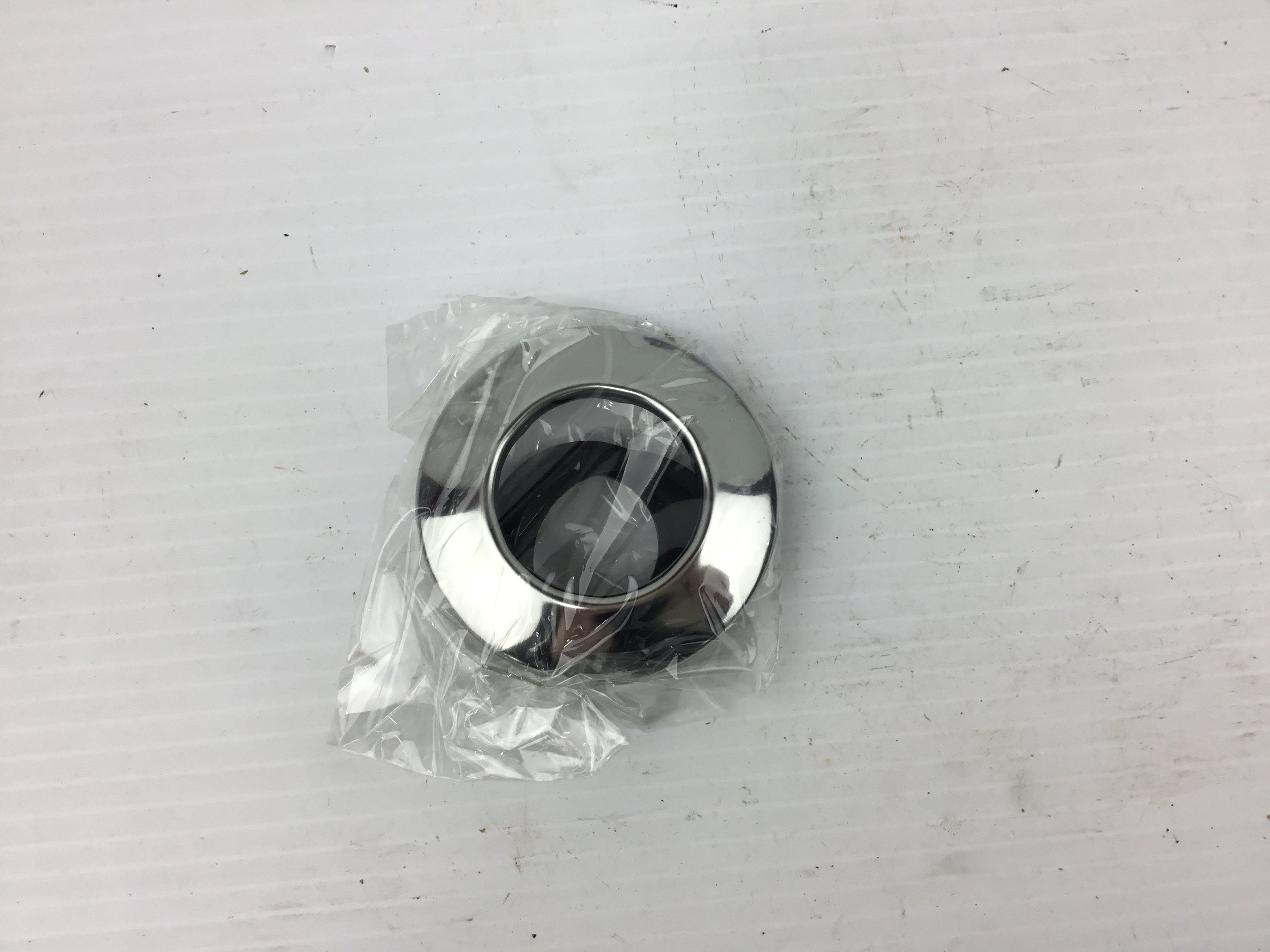Pipe Wall Mount P-Trap 1PNL1 1-1/2"