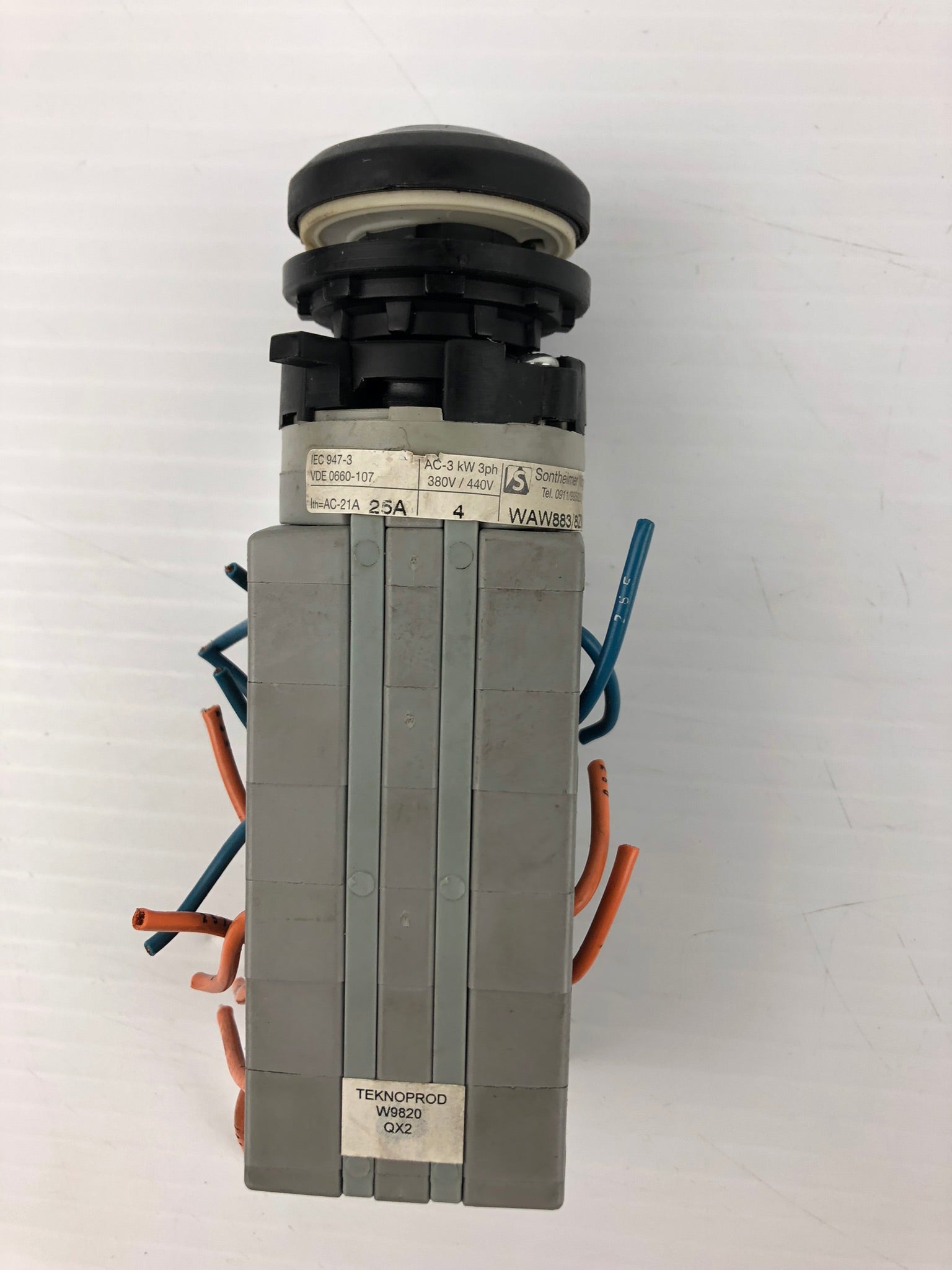 Sontheimer Nbg. WAW883/8ZM/Z32SF/X99 BG Keyed Selector Cam Switch (No Key)
